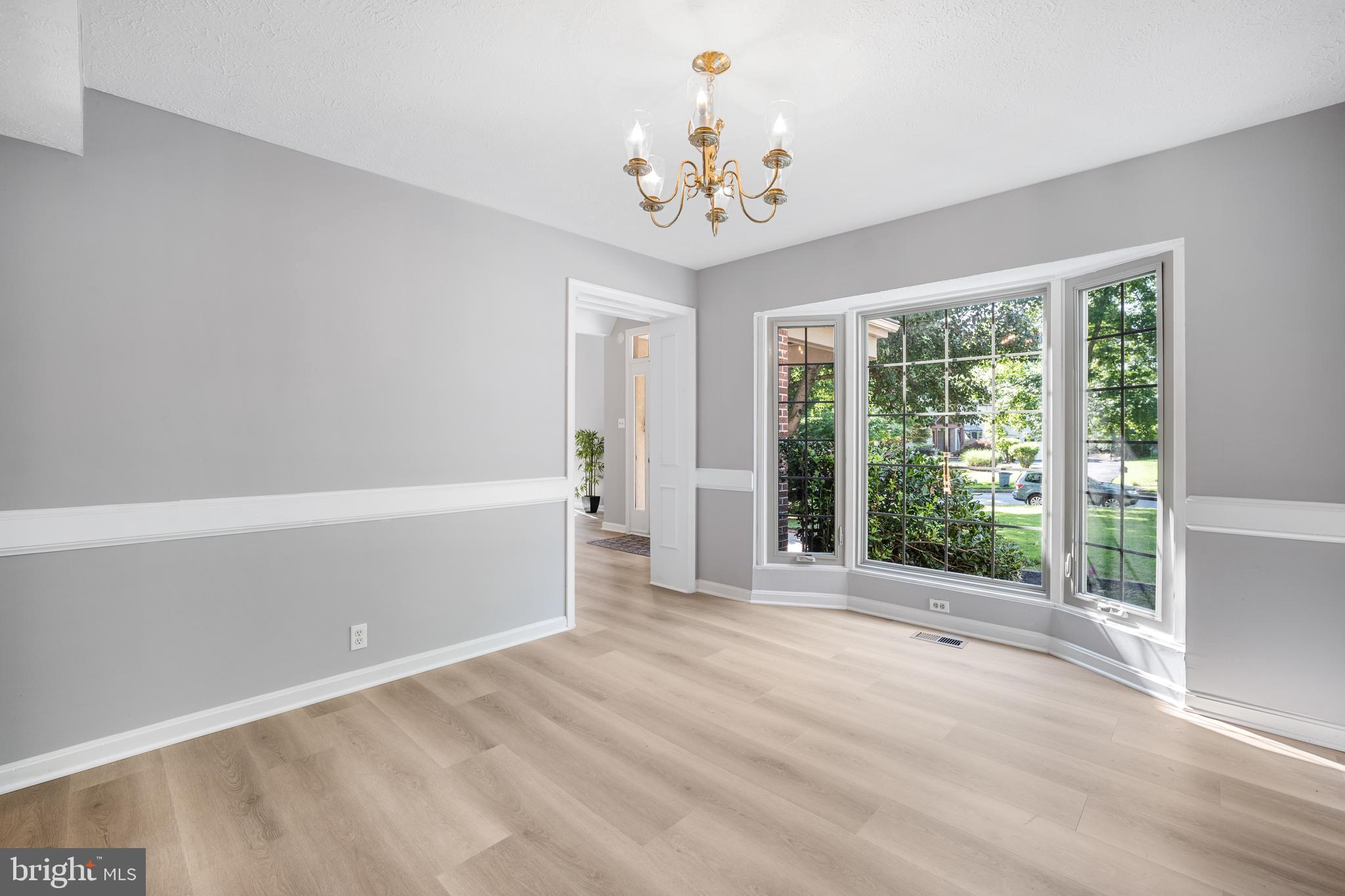 MANORS OF OAKWOOD - Residential