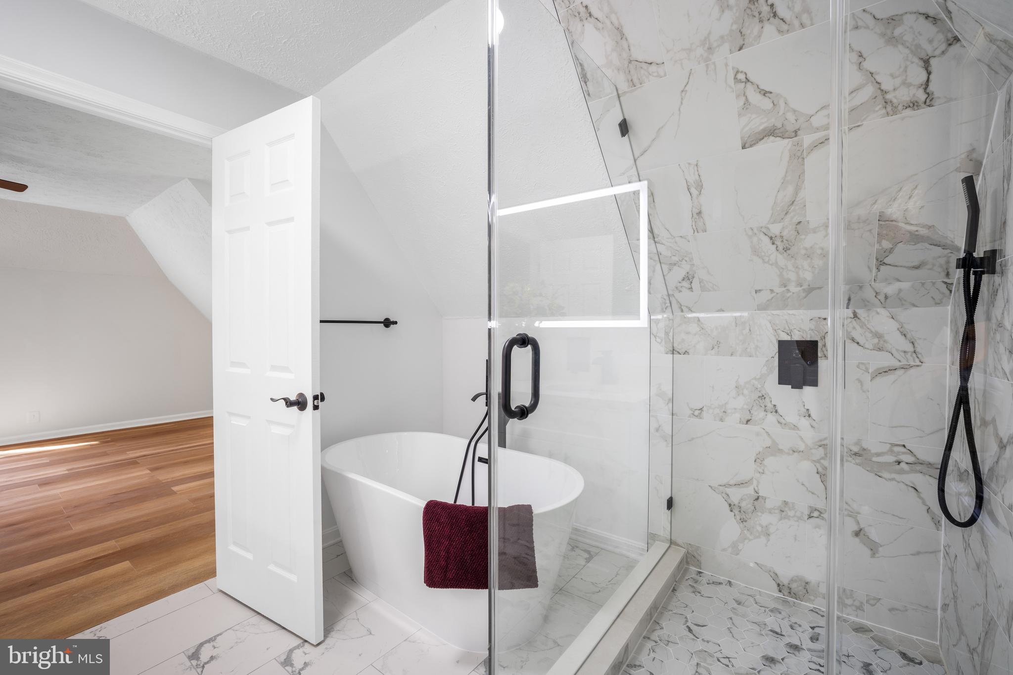 MANORS OF OAKWOOD - Residential