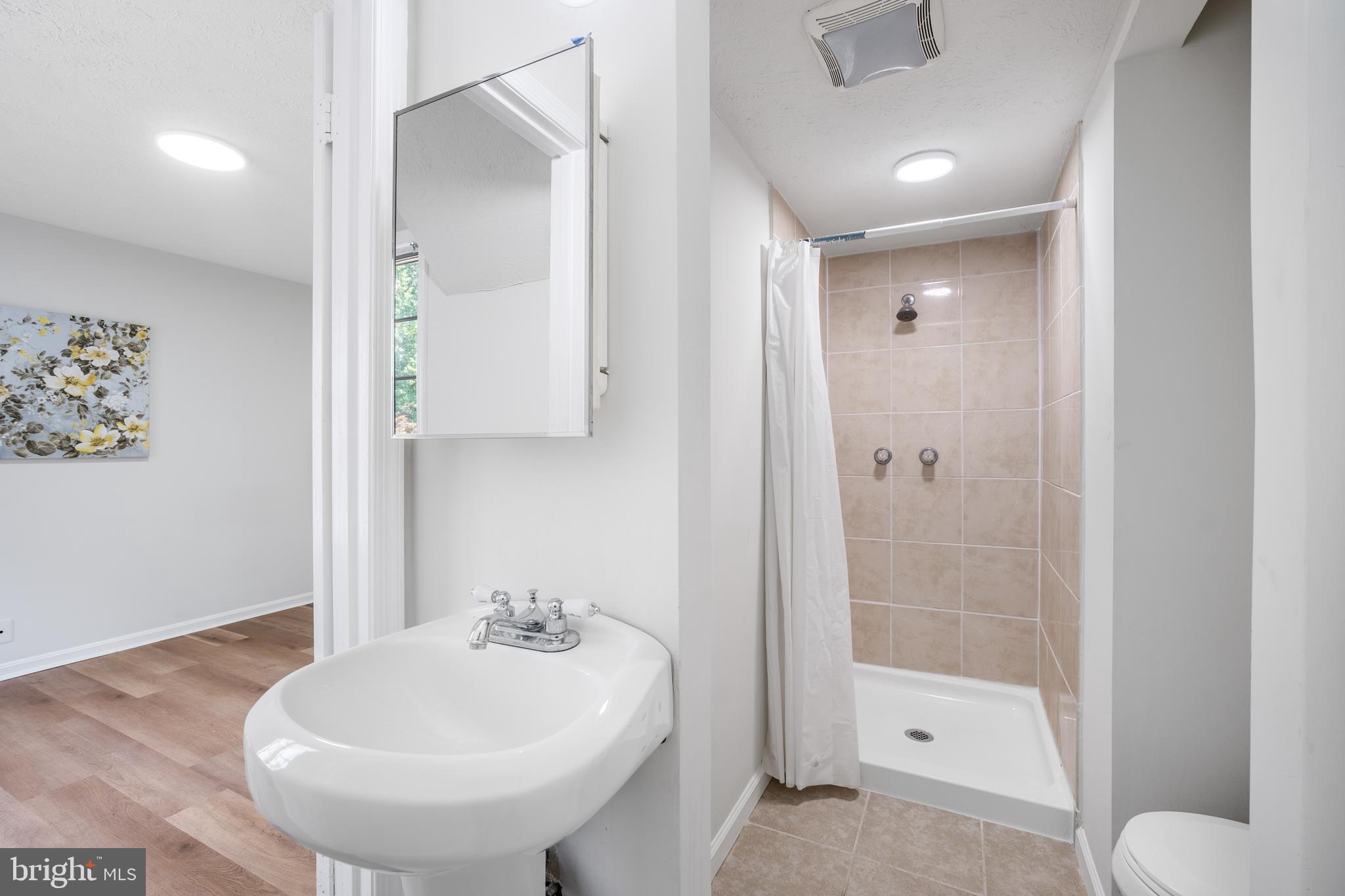 MANORS OF OAKWOOD - Residential