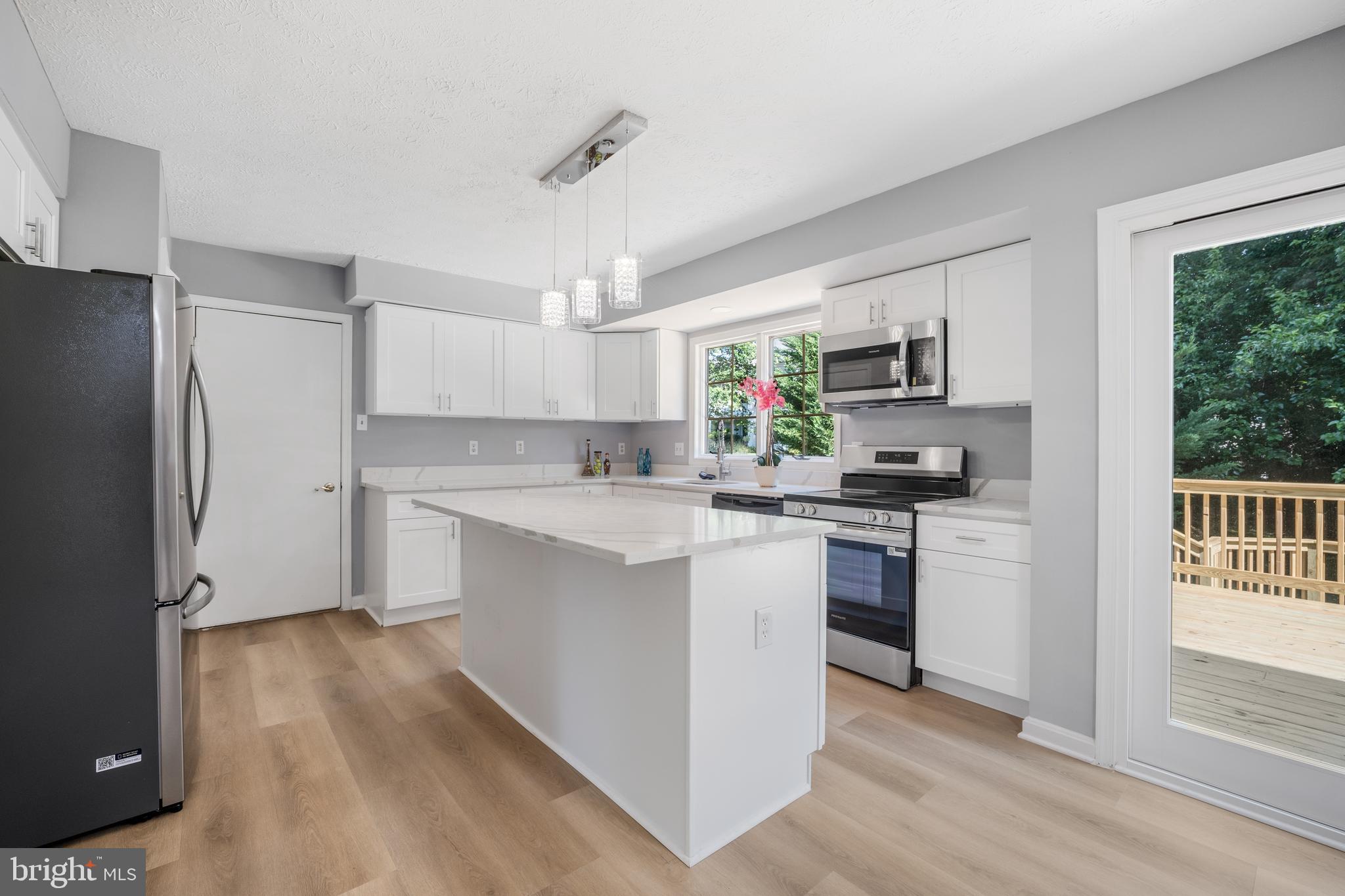 MANORS OF OAKWOOD - Residential