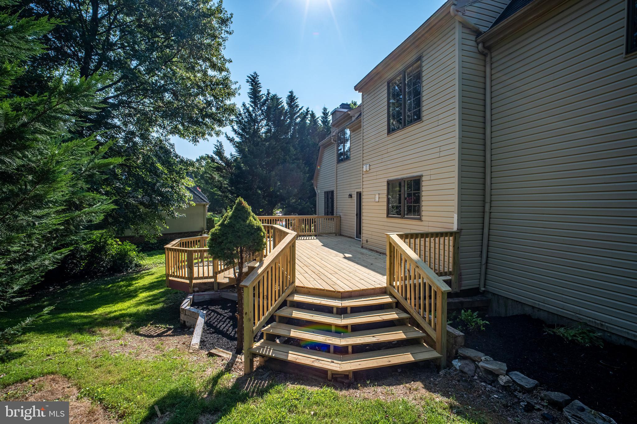 MANORS OF OAKWOOD - Residential