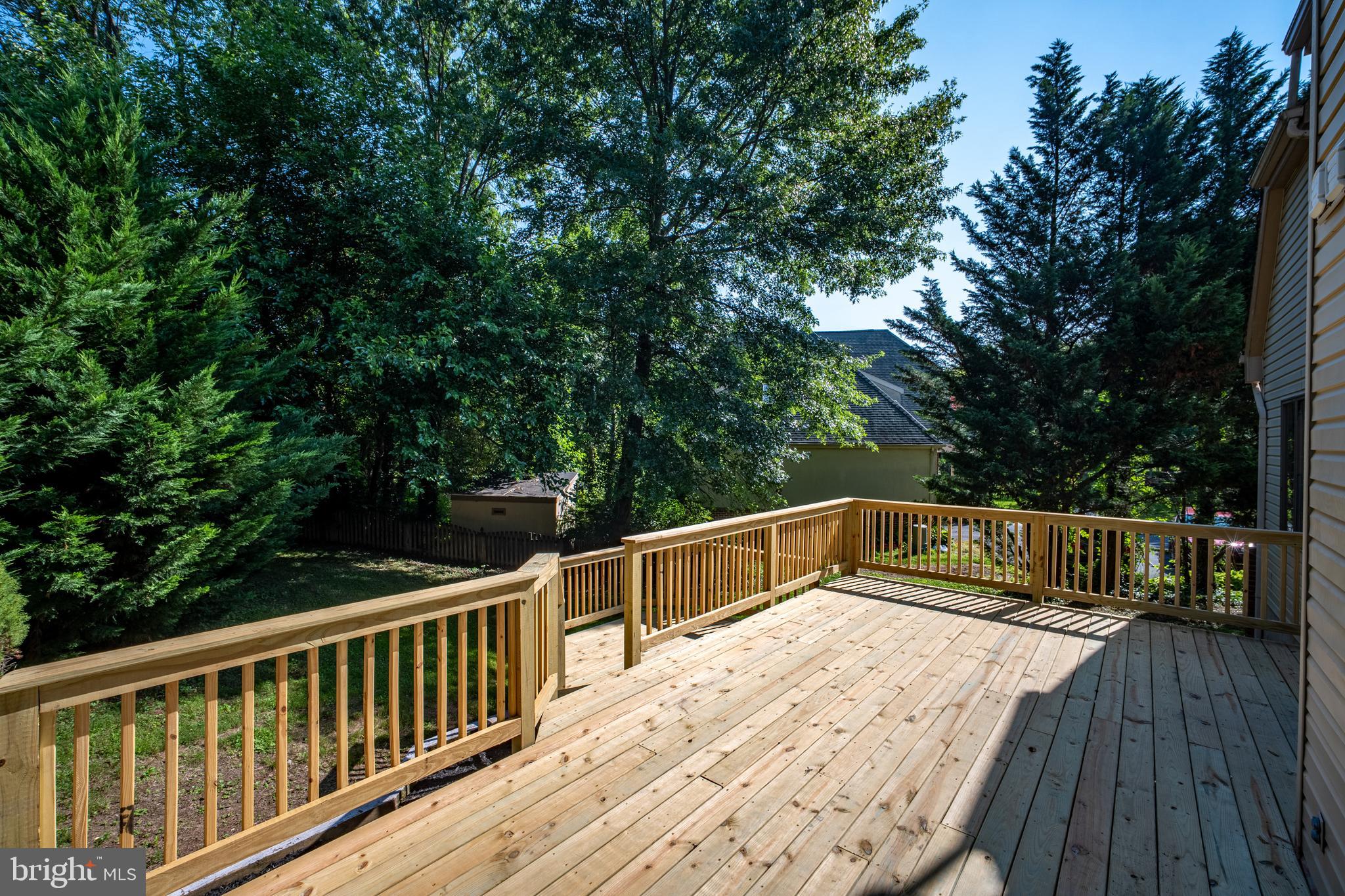 MANORS OF OAKWOOD - Residential