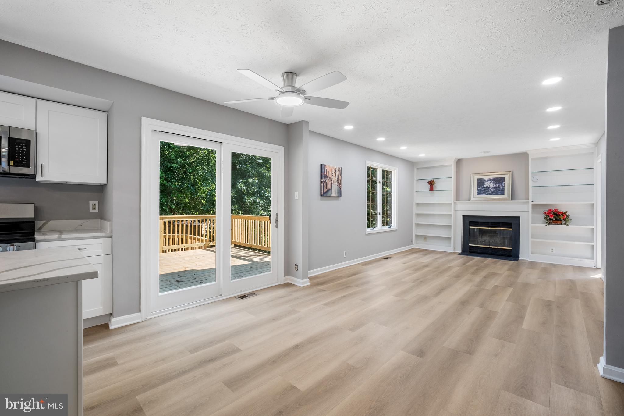 MANORS OF OAKWOOD - Residential