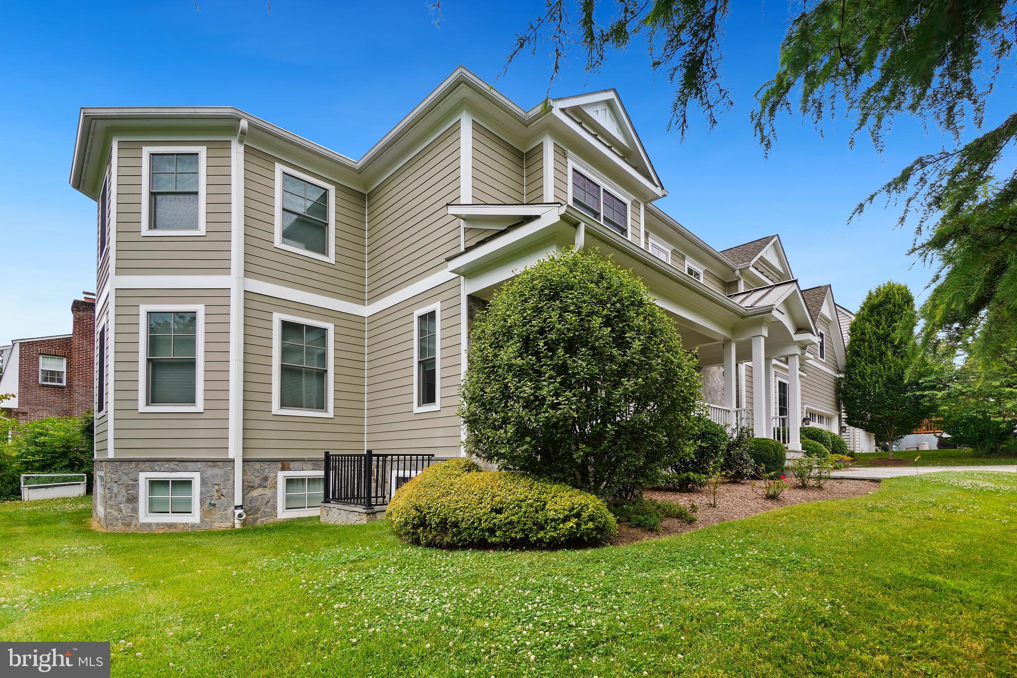 BRADMOOR - Residential