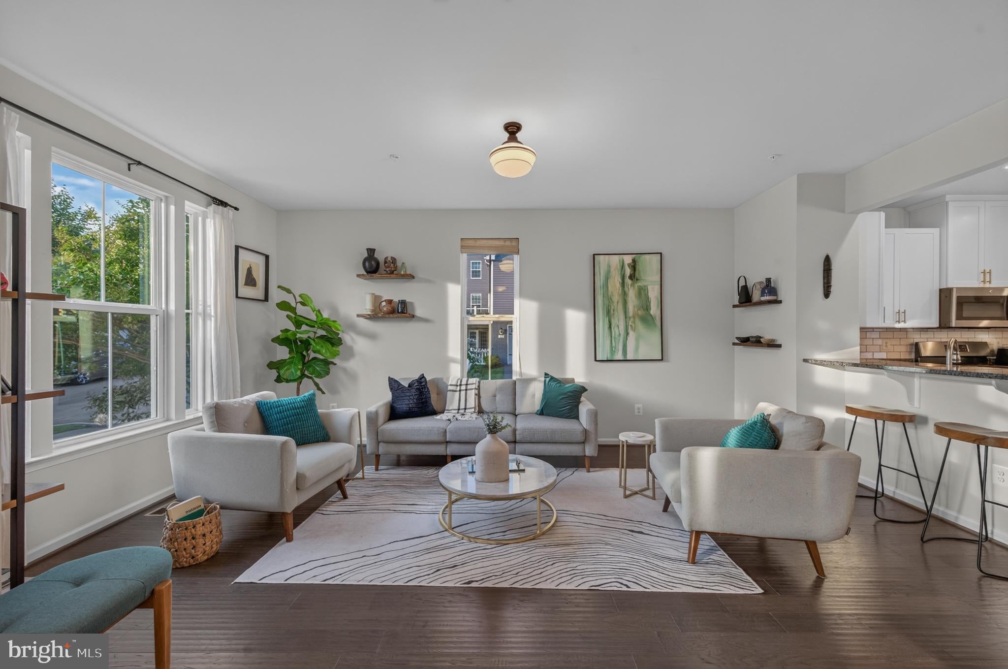 1290 VILLAGE GREEN WAY