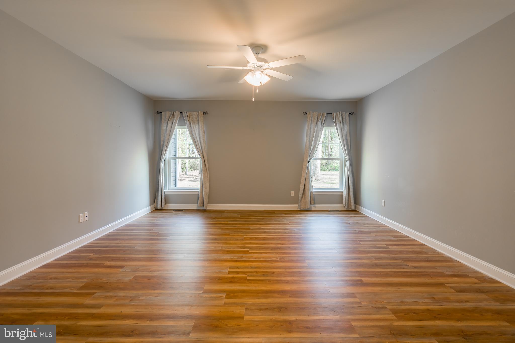 PARKERS POINTE - Residential