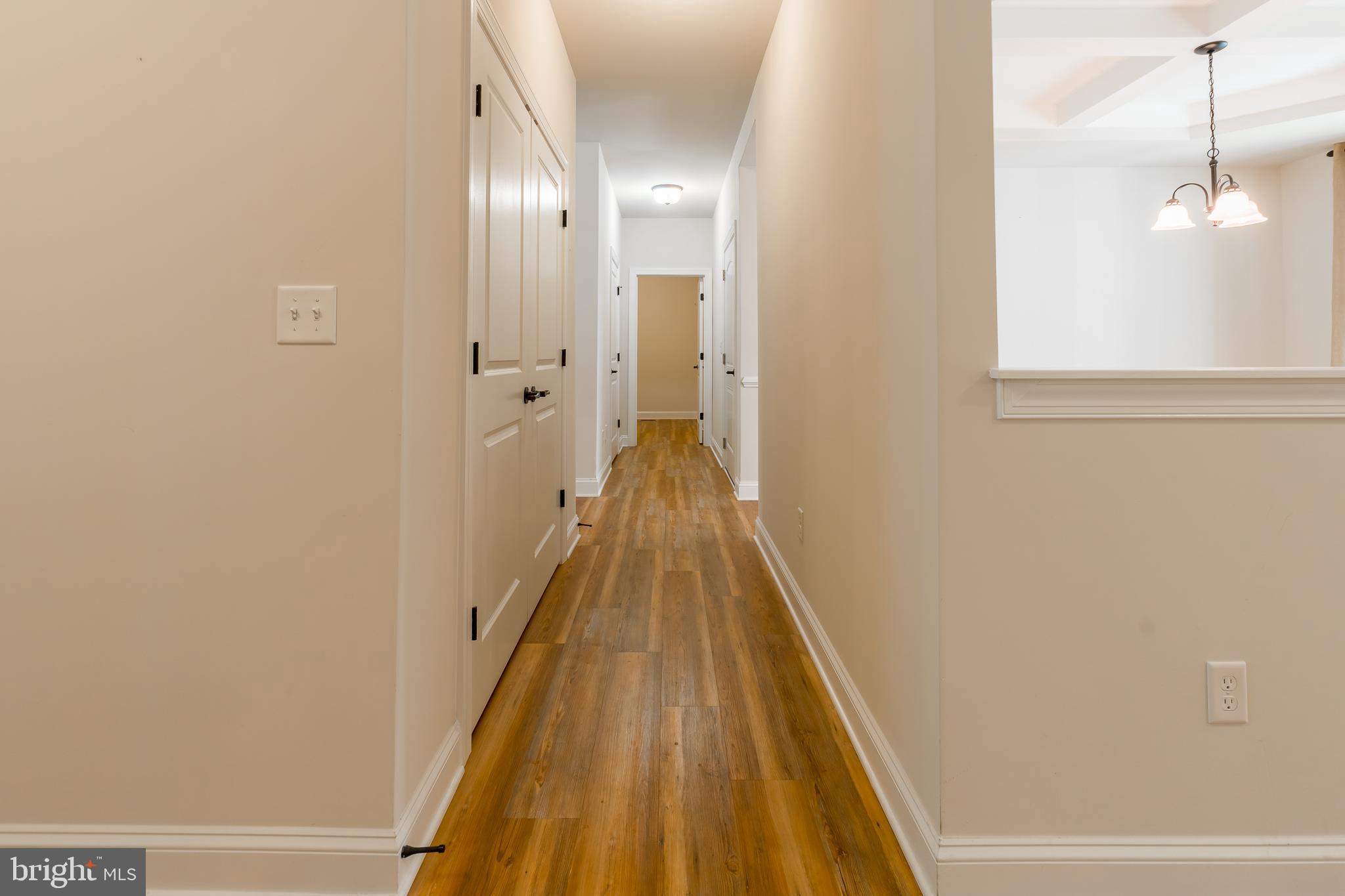 PARKERS POINTE - Residential