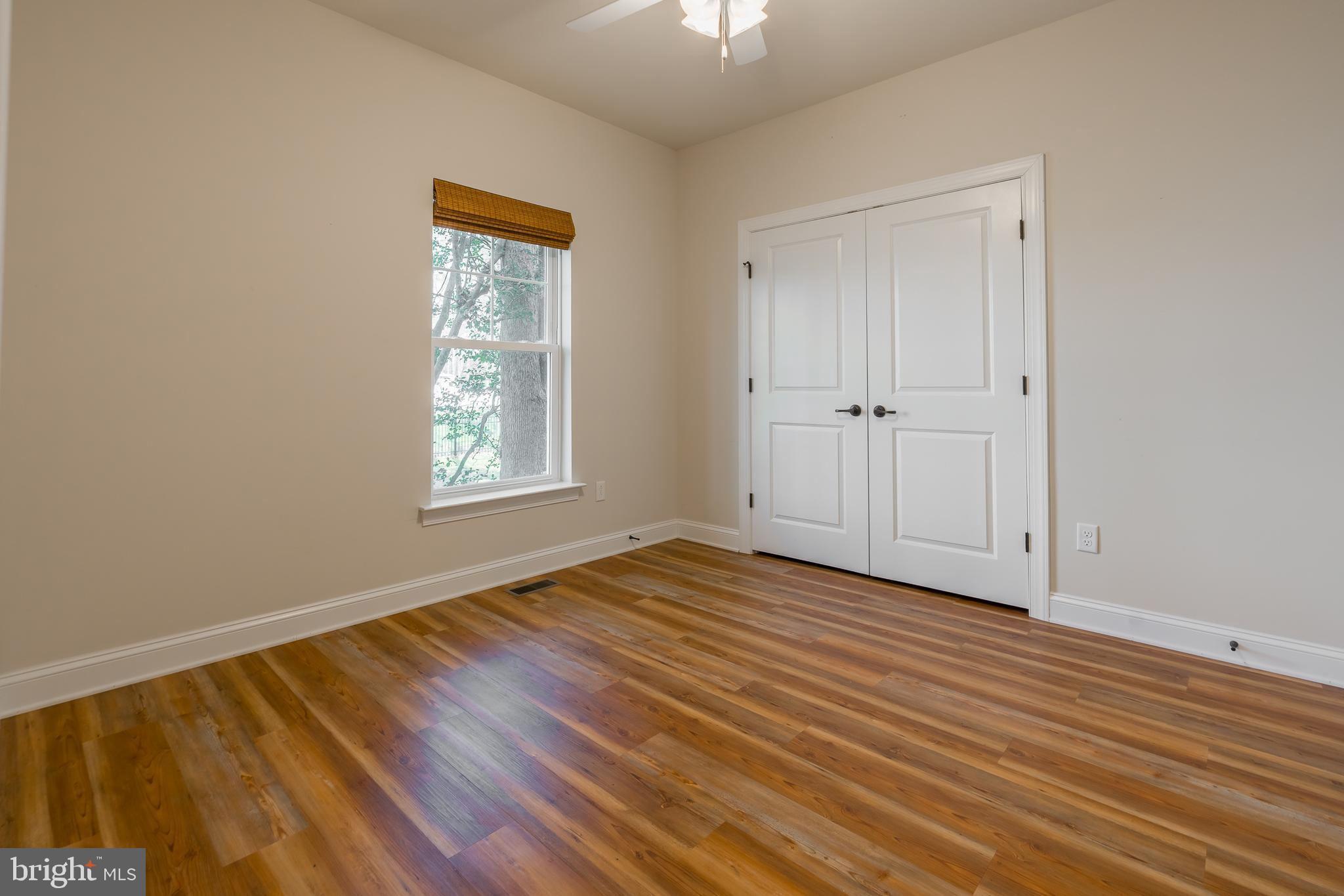 PARKERS POINTE - Residential