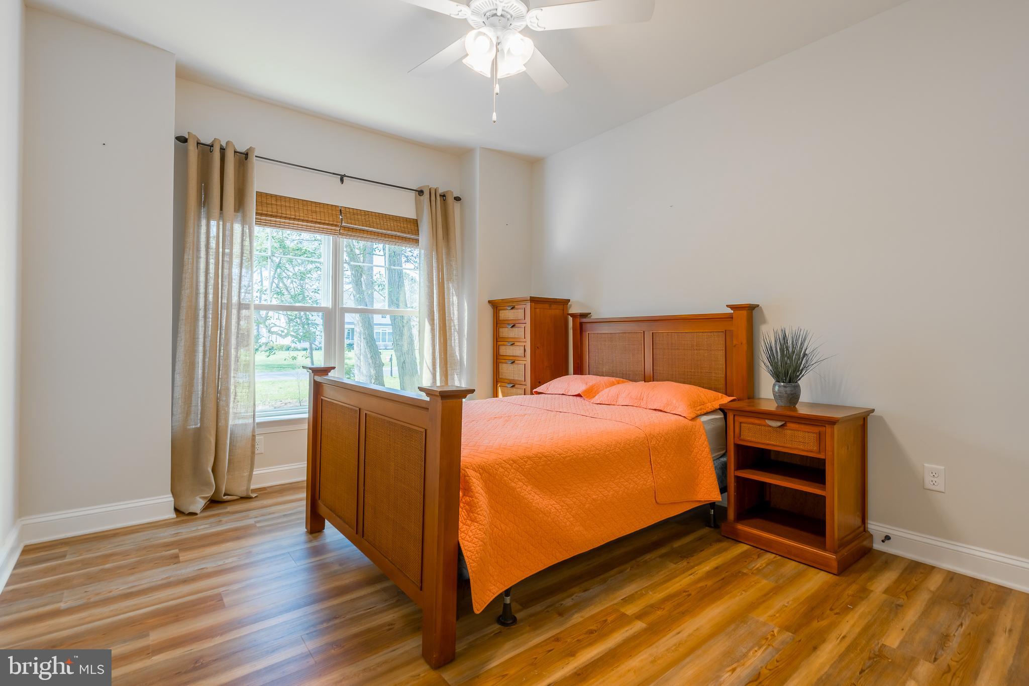 PARKERS POINTE - Residential