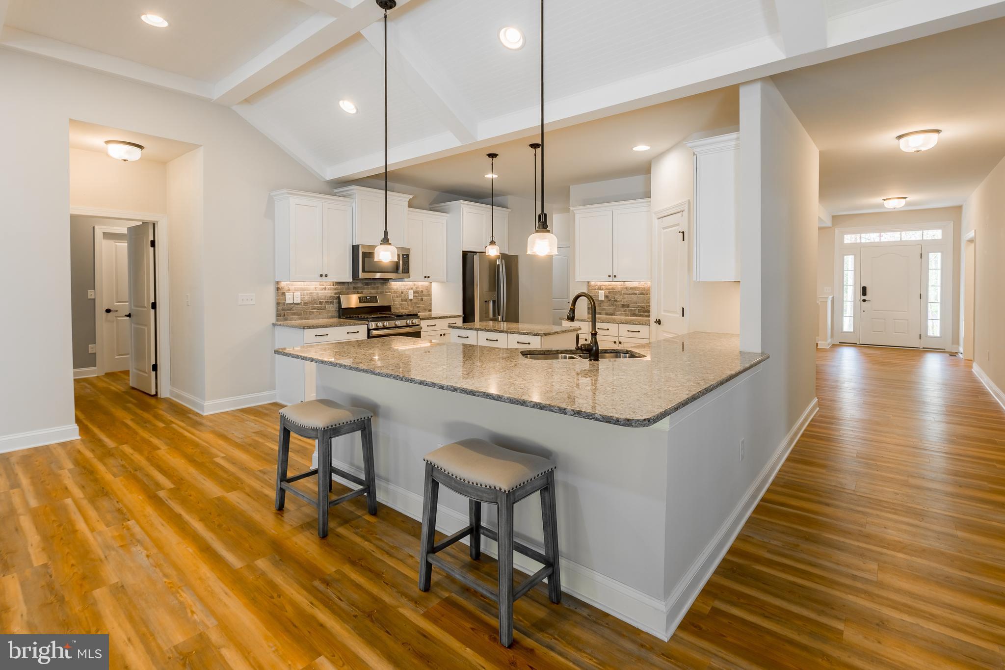 PARKERS POINTE - Residential