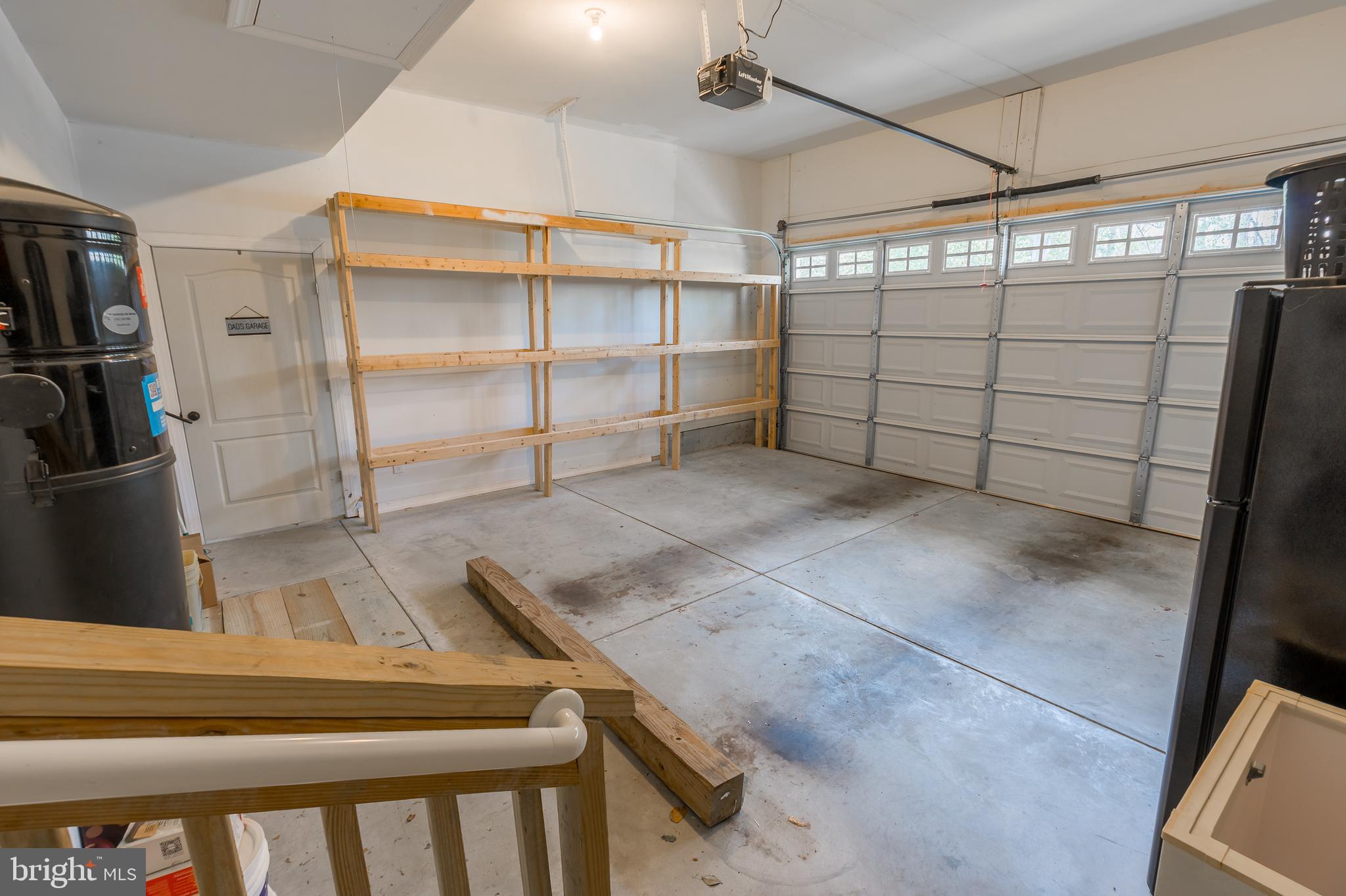 PARKERS POINTE - Residential