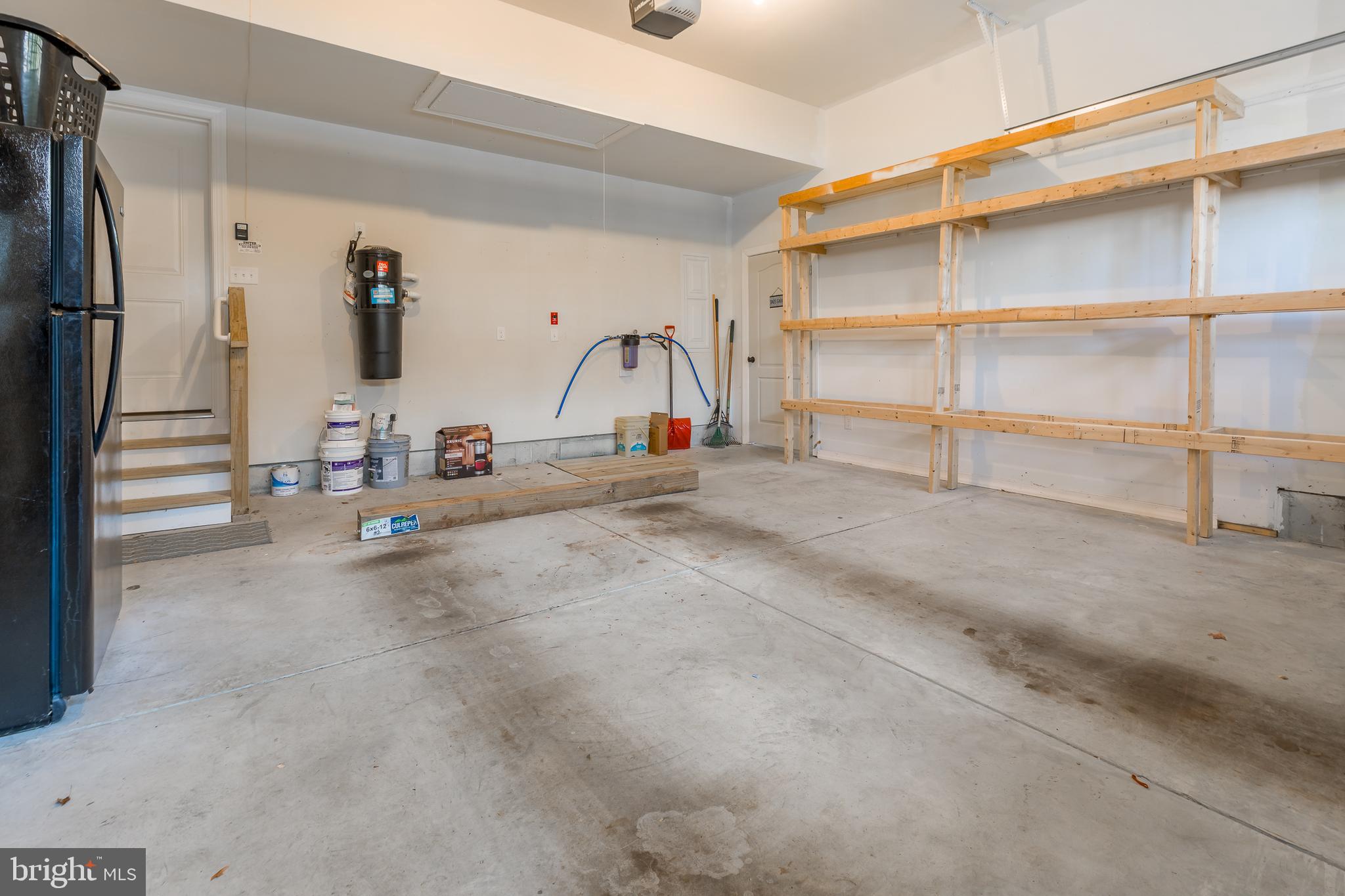 PARKERS POINTE - Residential