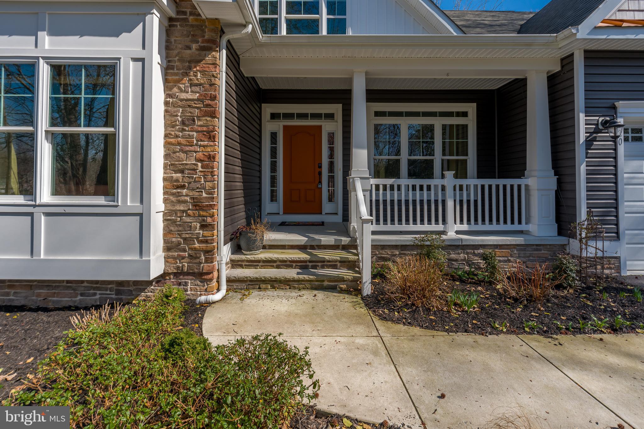 PARKERS POINTE - Residential