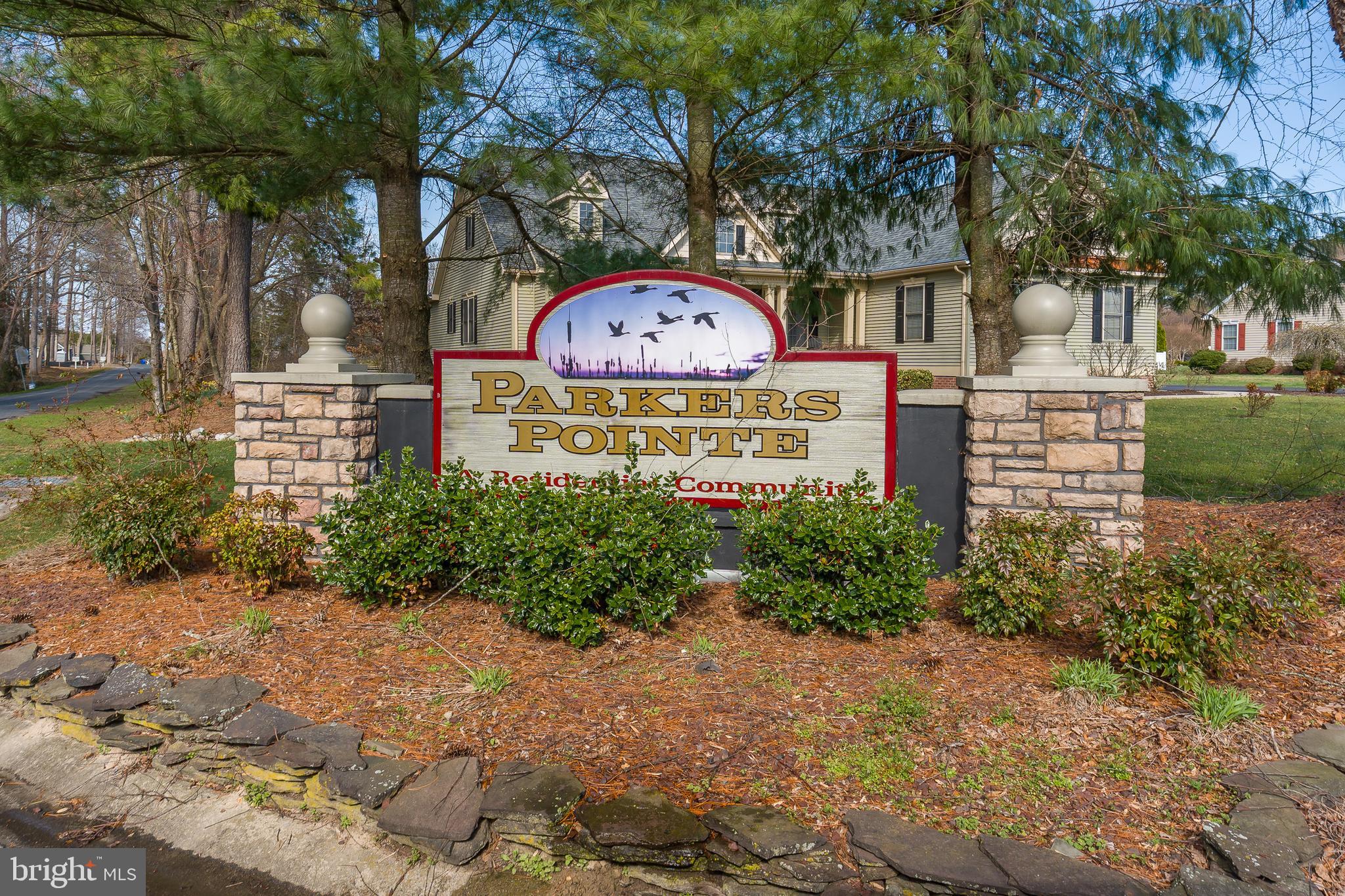PARKERS POINTE - Residential