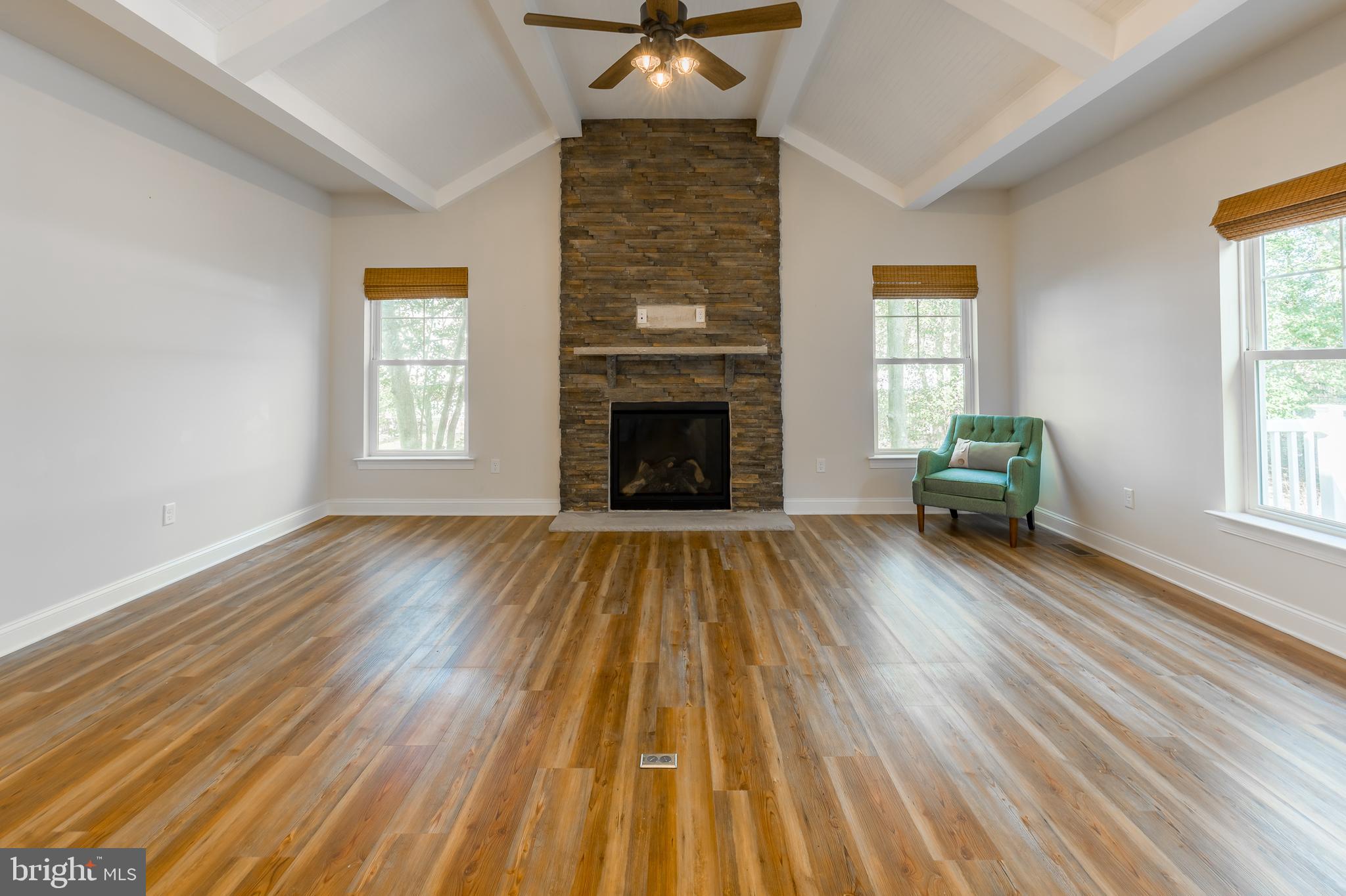 PARKERS POINTE - Residential