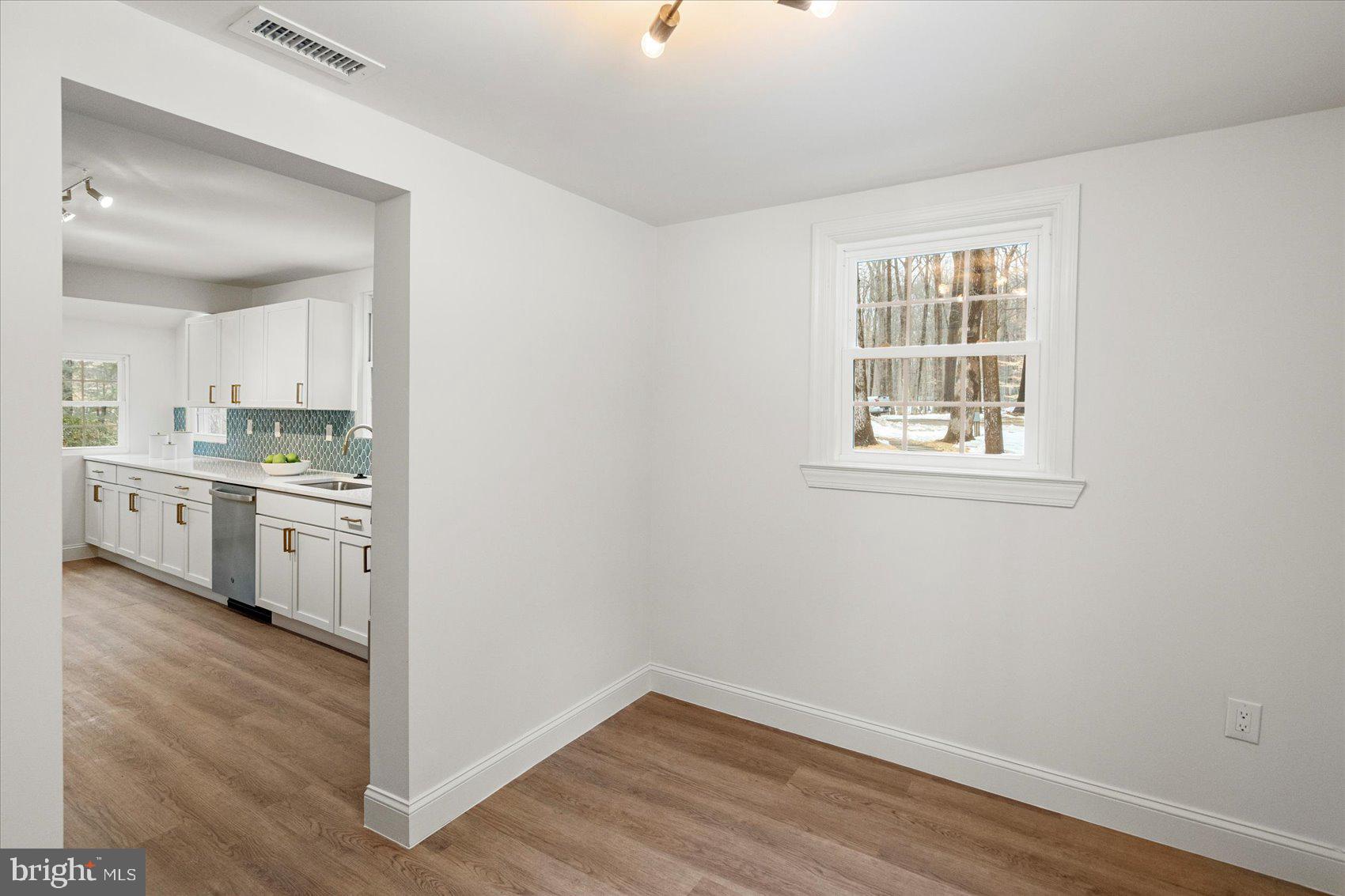 OWINGS MILLS - Residential