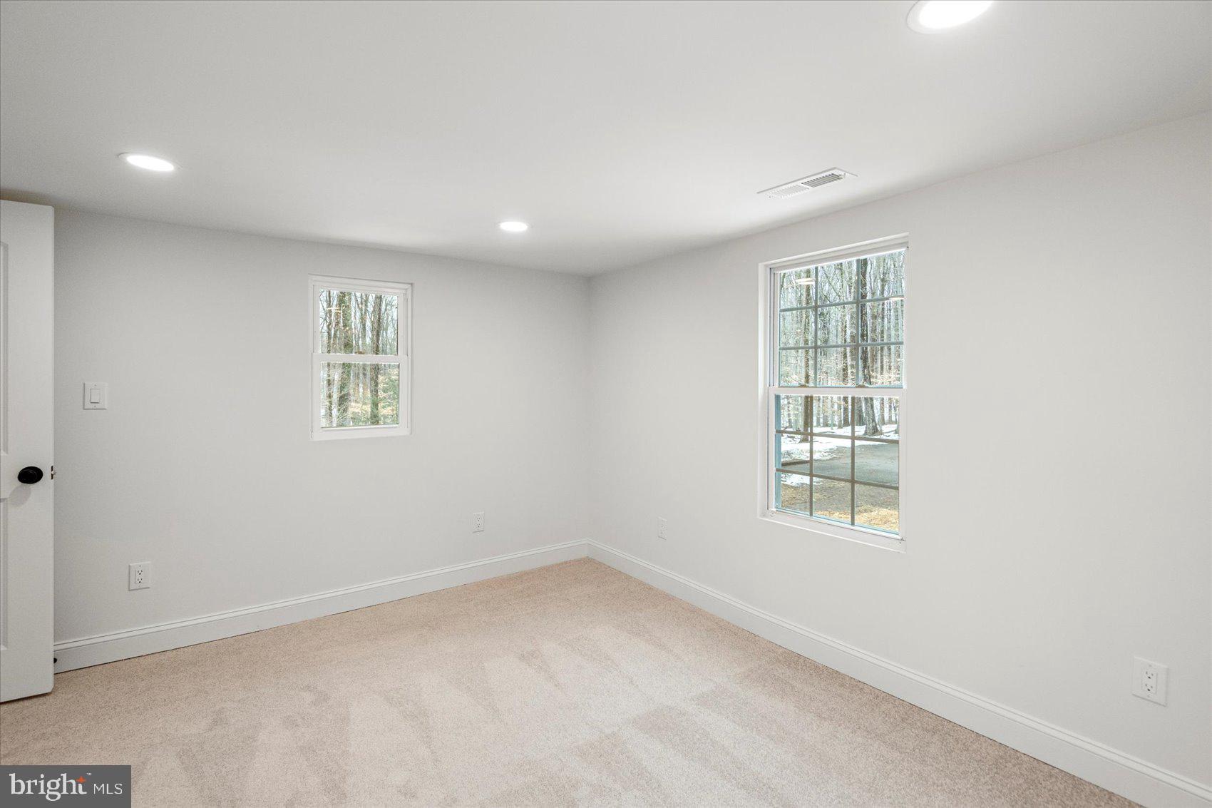 OWINGS MILLS - Residential