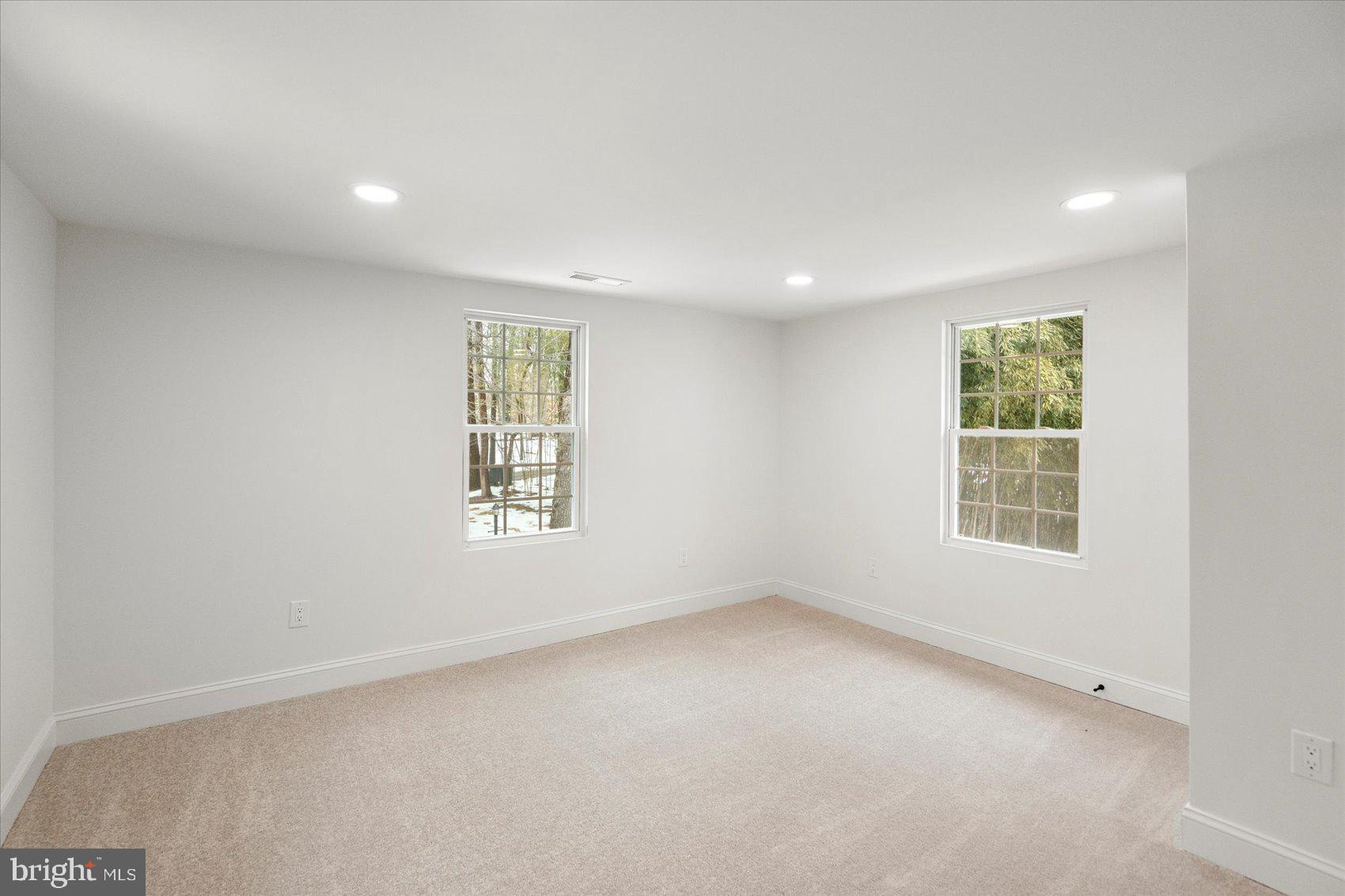 OWINGS MILLS - Residential