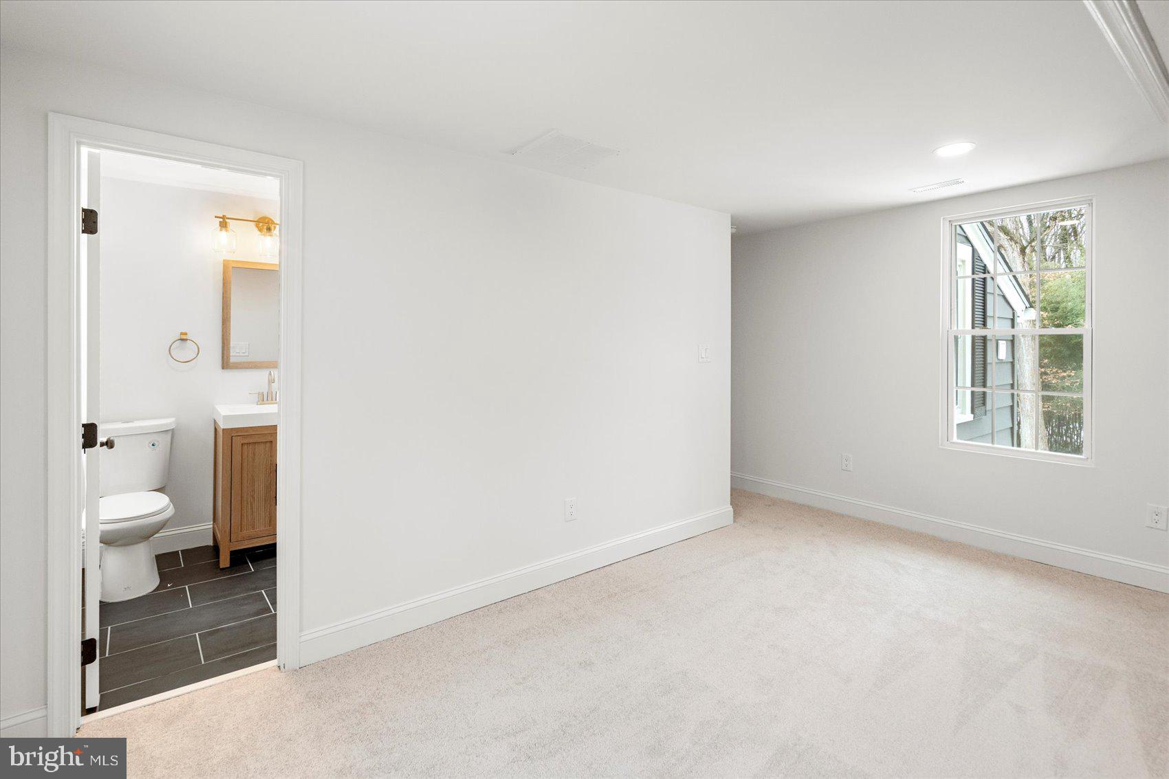 OWINGS MILLS - Residential