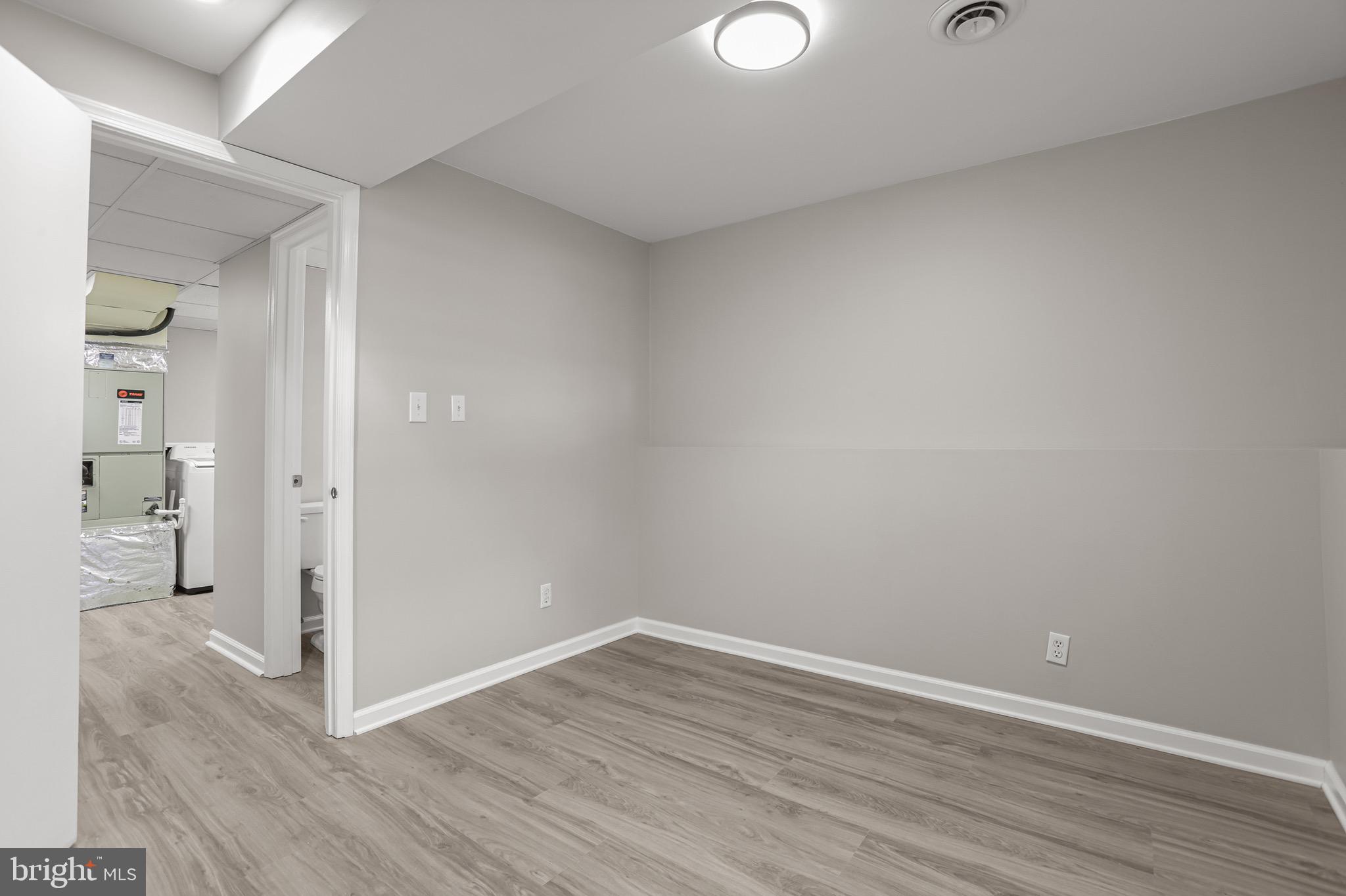 GLEBE HARBOR - Residential