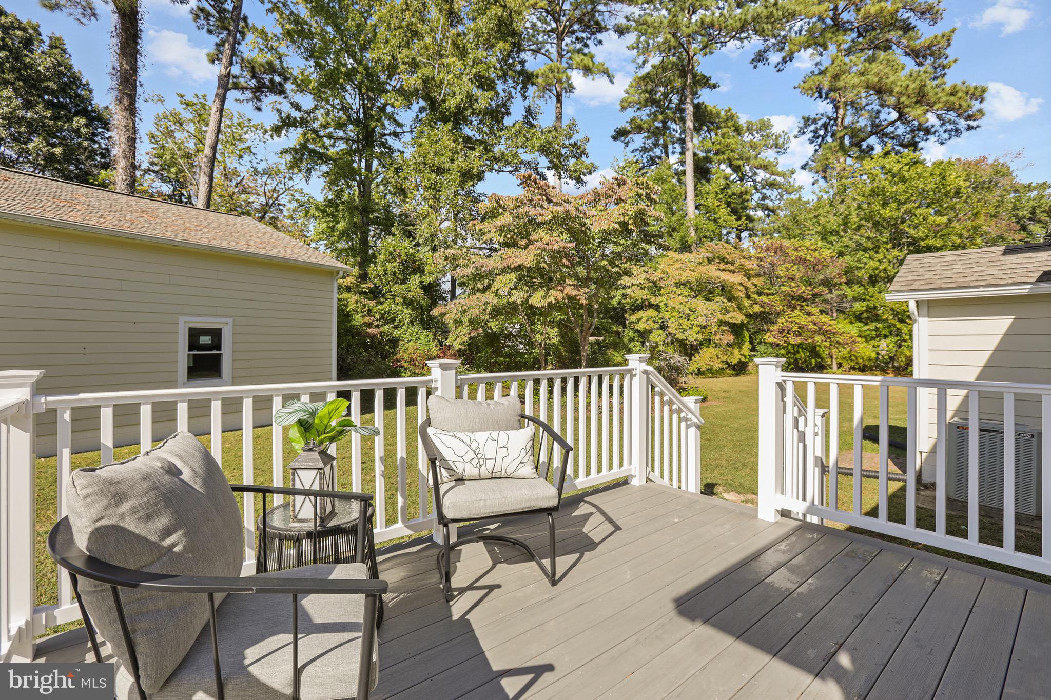 GLEBE HARBOR - Residential