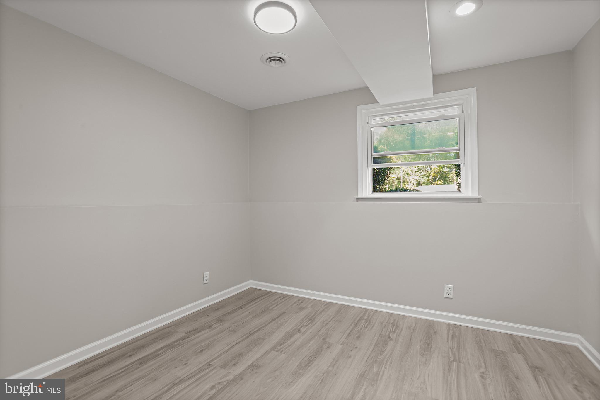 GLEBE HARBOR - Residential