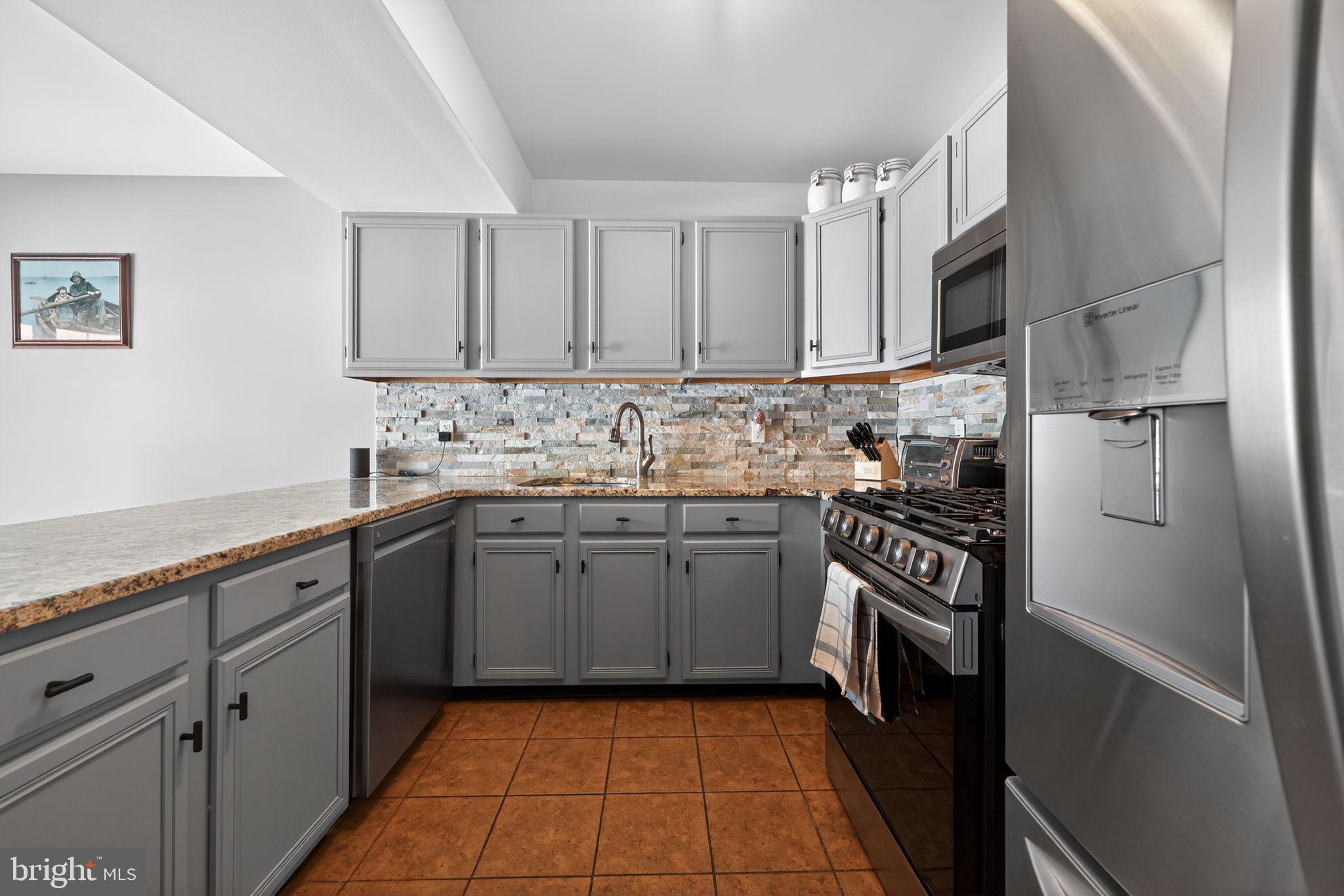 HERITAGE RIDGE - Residential