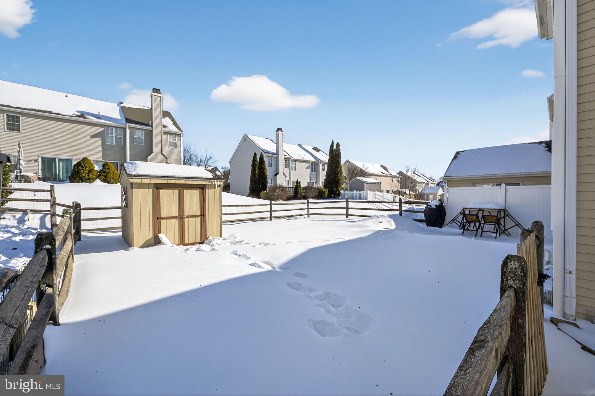 HERITAGE RIDGE - Residential