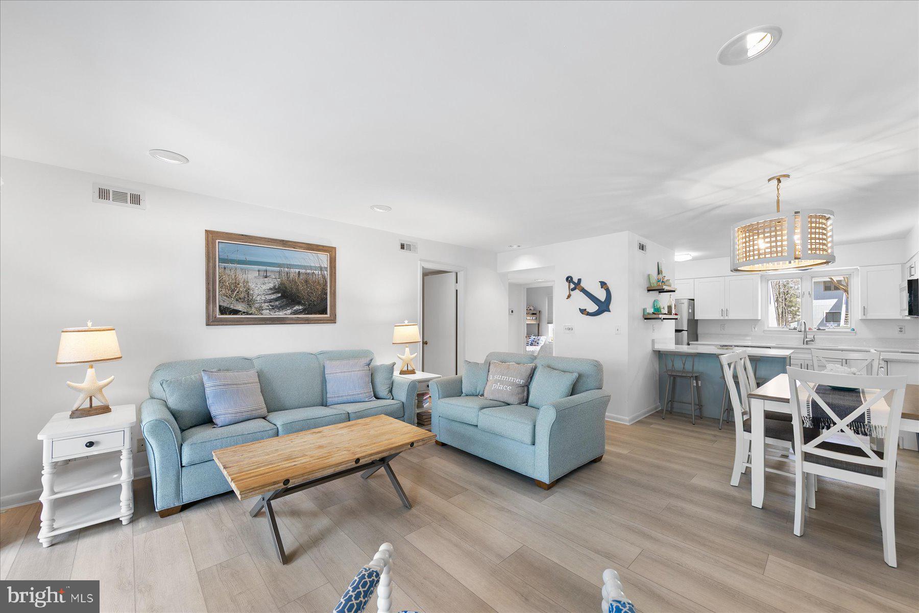 SEA COLONY WEST - Residential