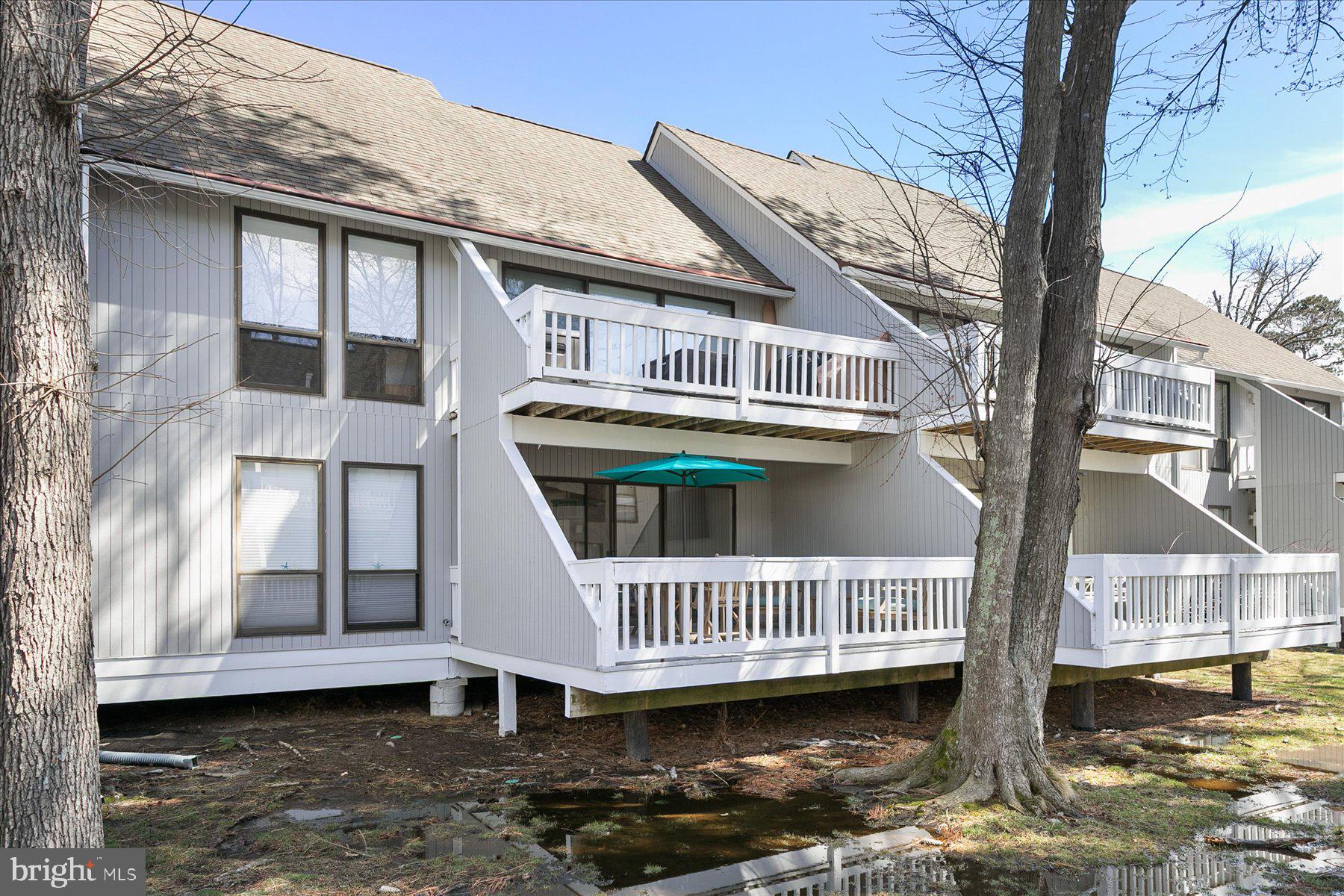 SEA COLONY WEST - Residential