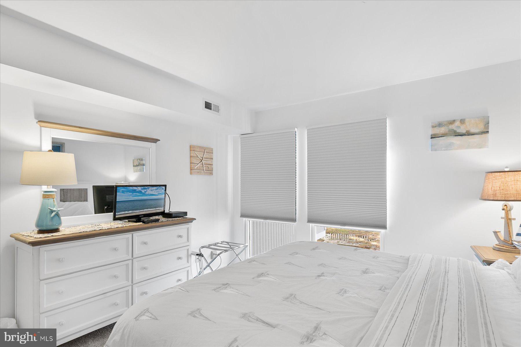 SEA COLONY WEST - Residential