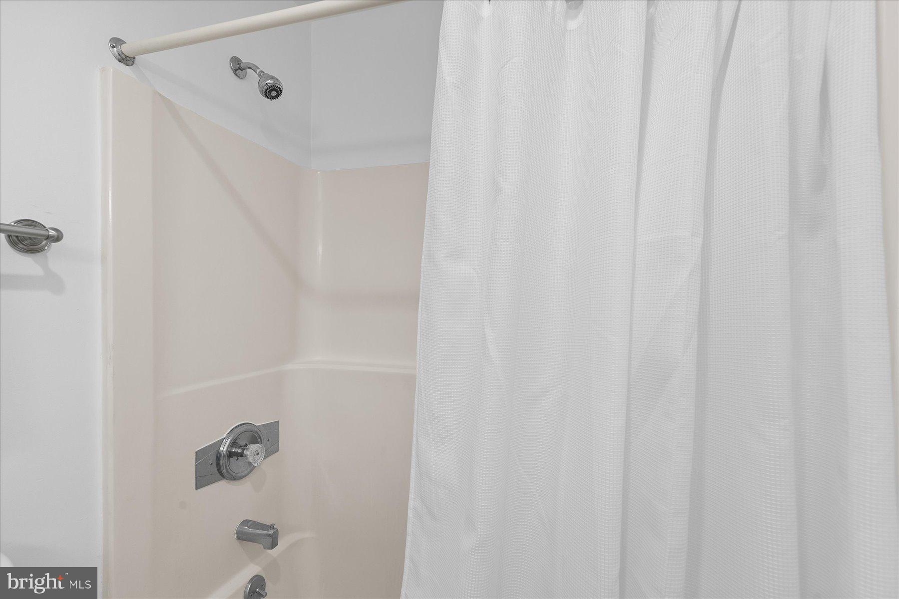 SEA COLONY WEST - Residential