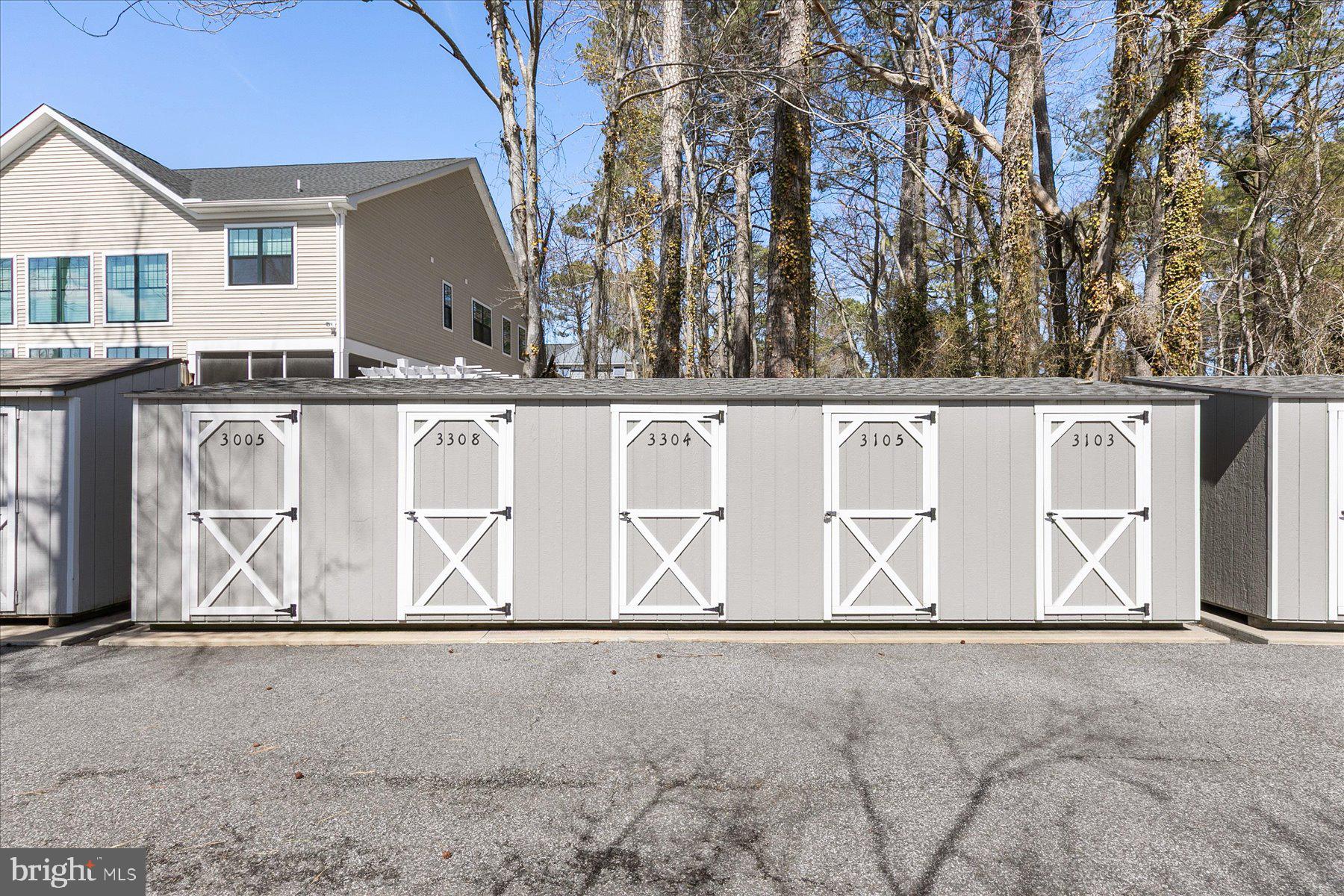 SEA COLONY WEST - Residential