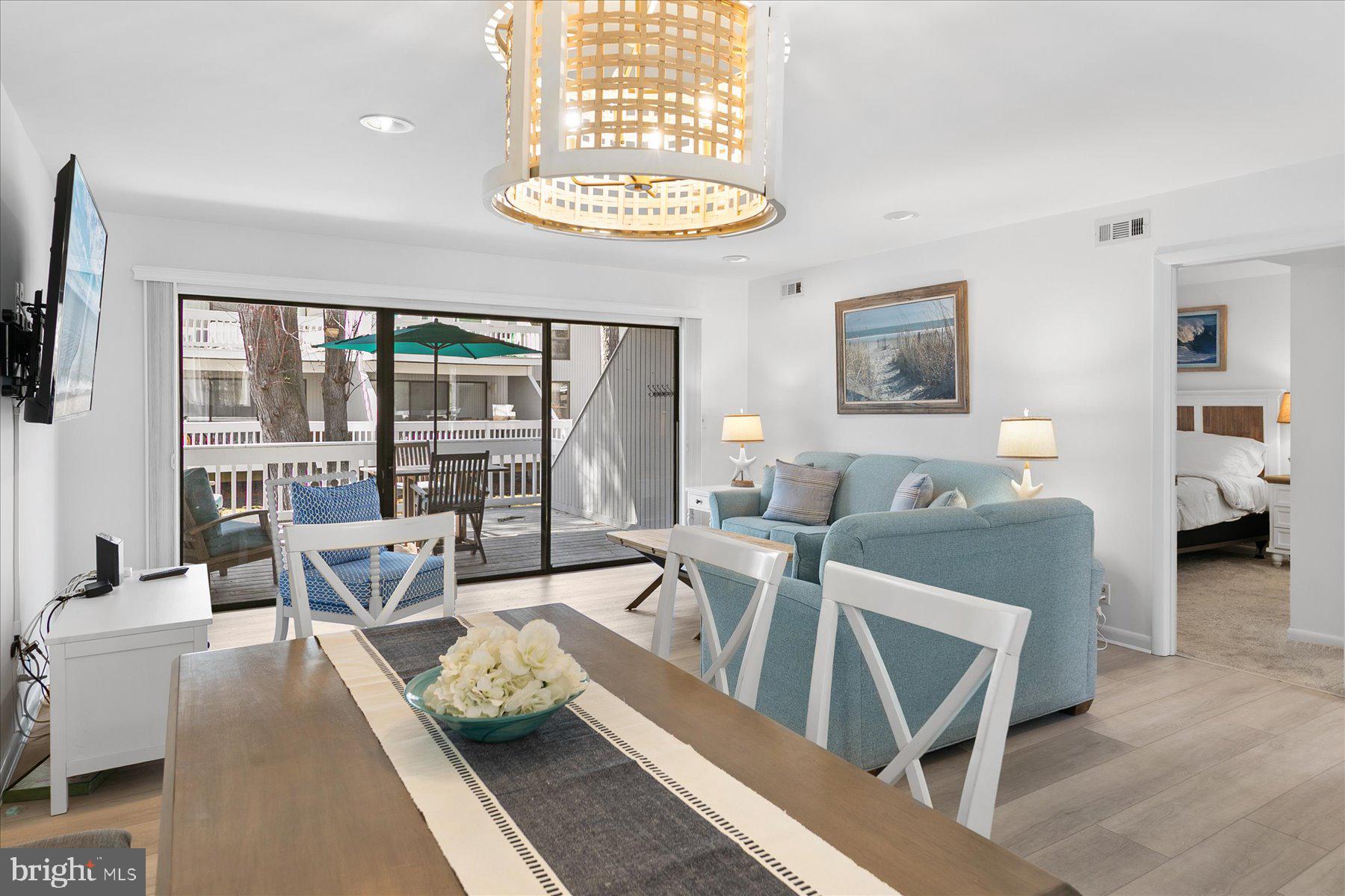 SEA COLONY WEST - Residential