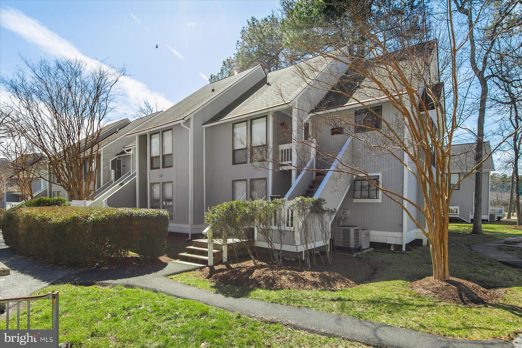 SEA COLONY WEST - Residential