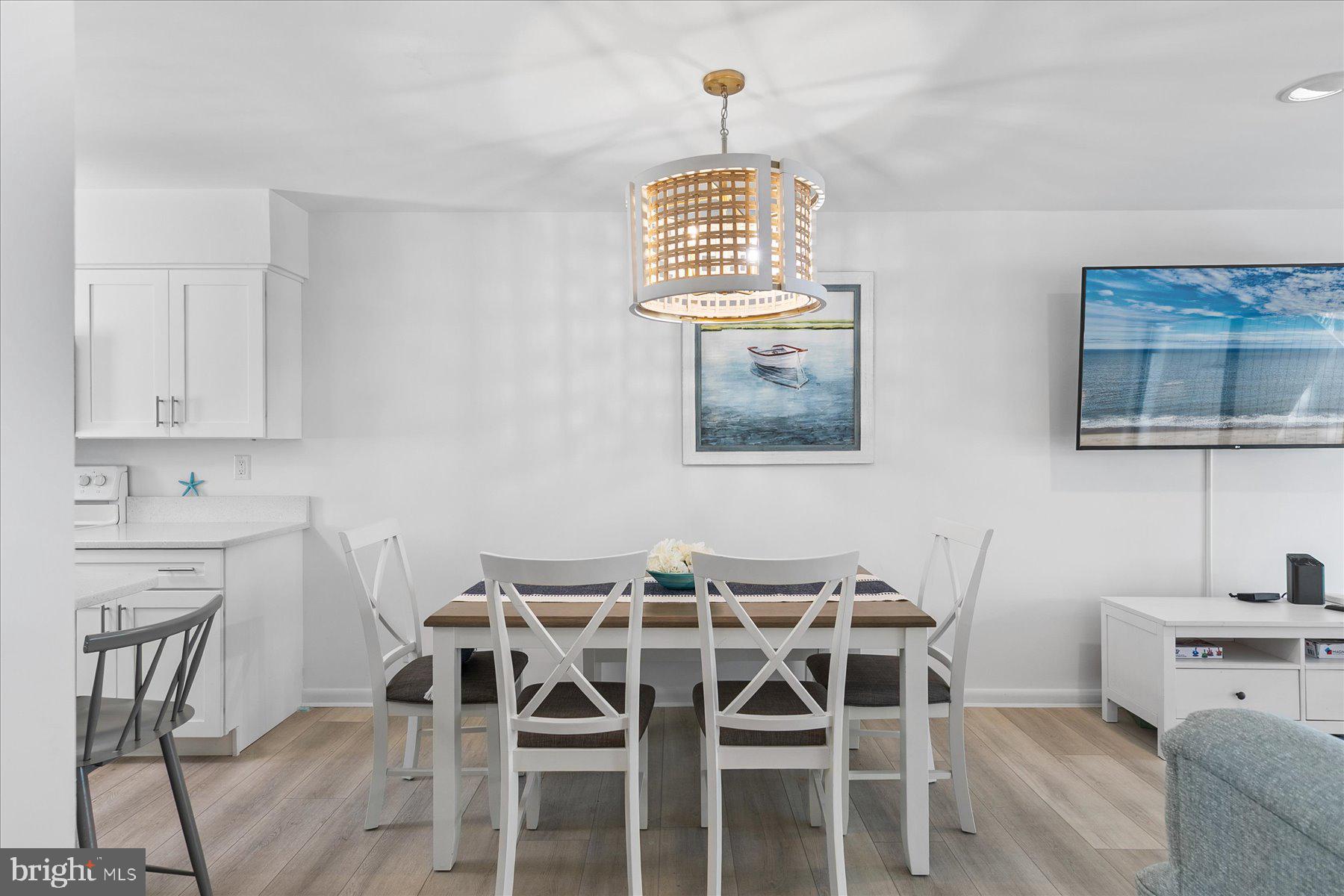 SEA COLONY WEST - Residential