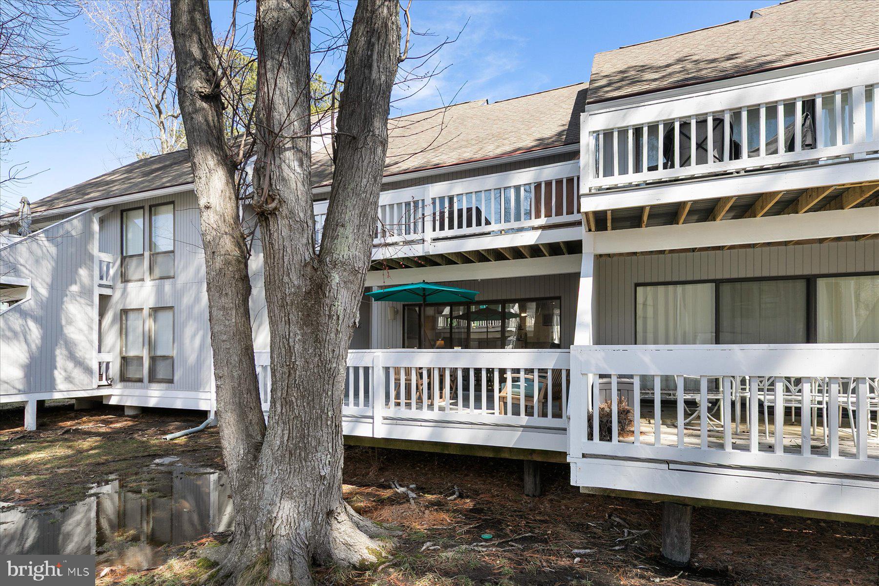 SEA COLONY WEST - Residential