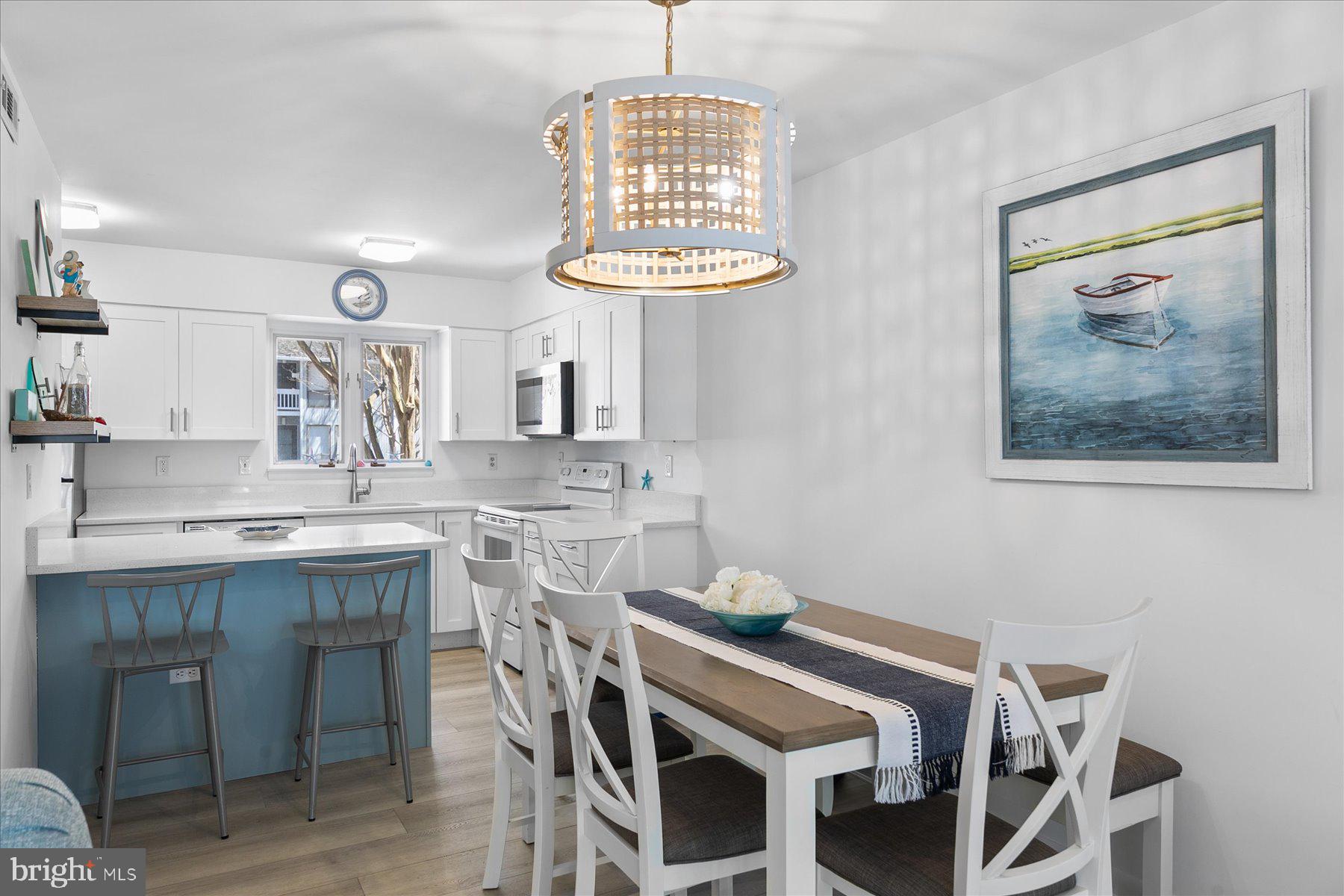 SEA COLONY WEST - Residential