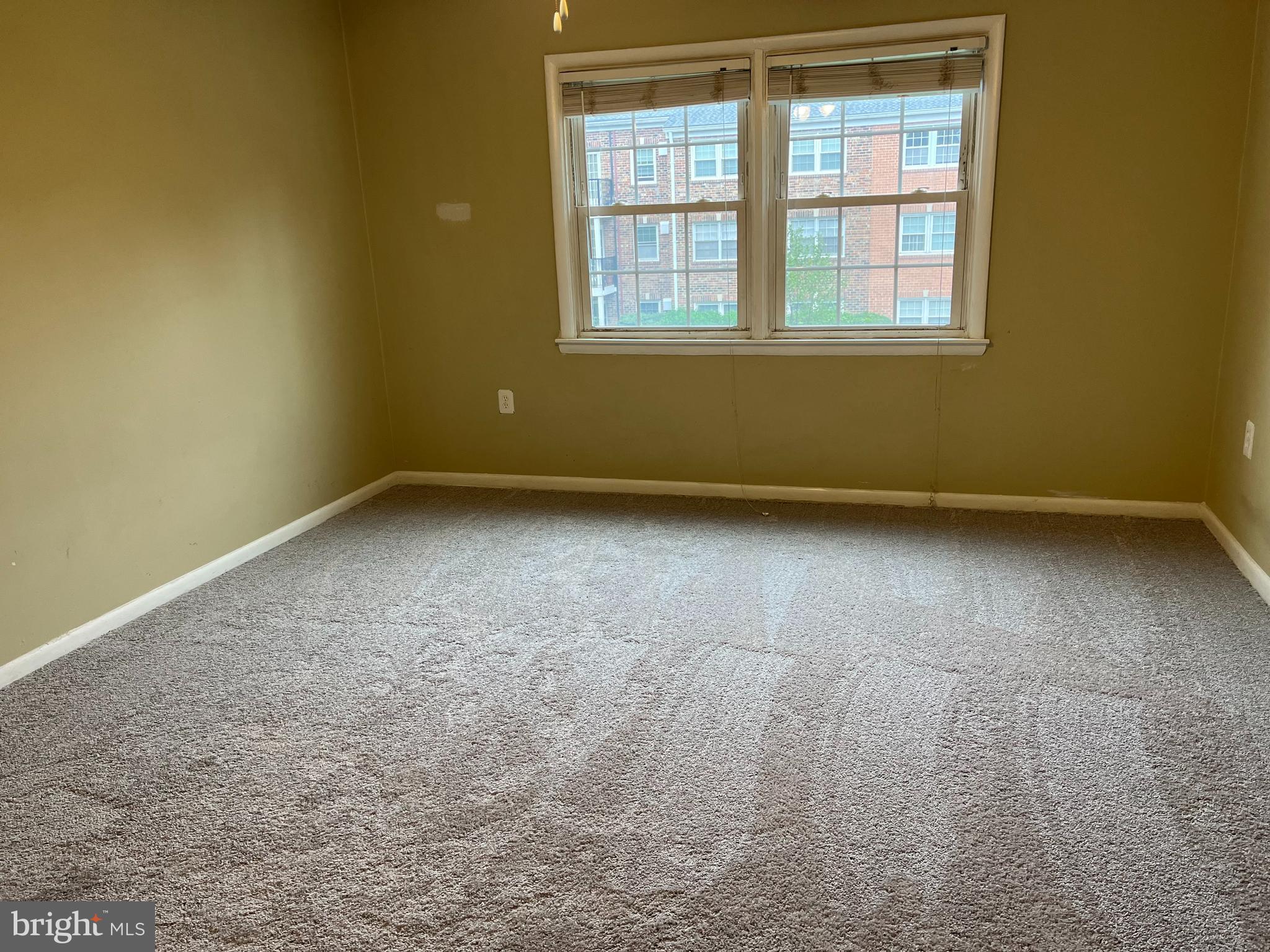 FOXCROFT COLONY CONDOS - Residential Lease