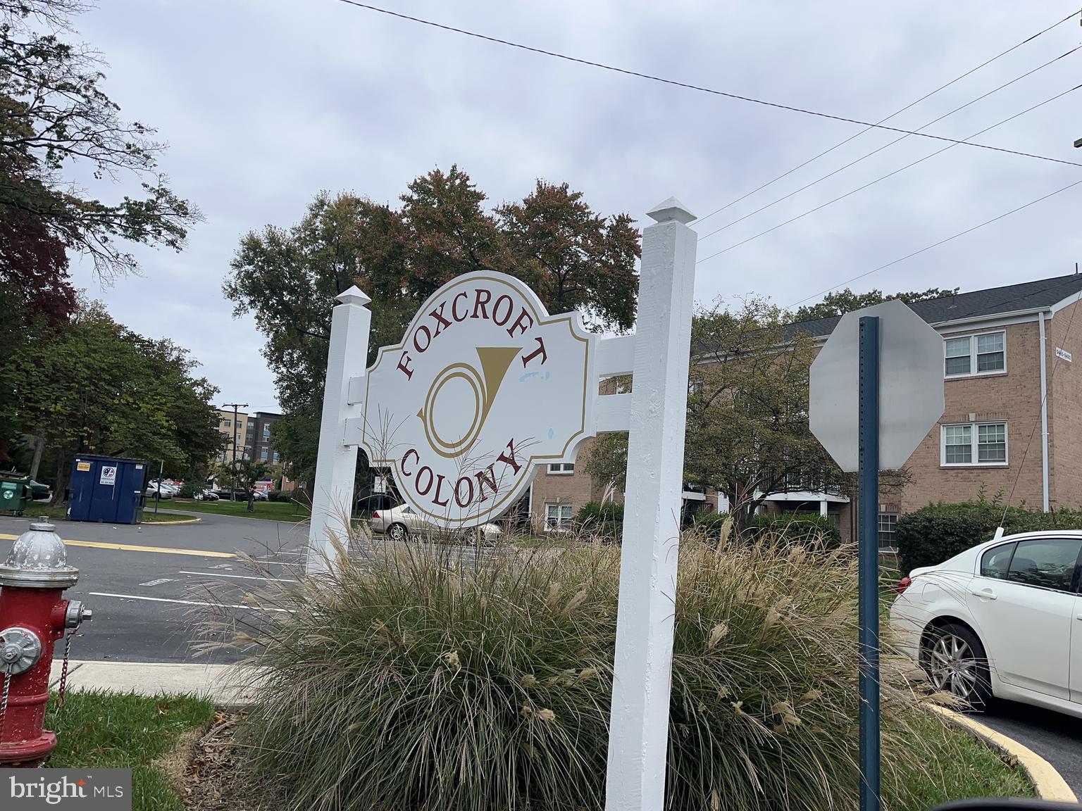 FOXCROFT COLONY CONDOS - Residential Lease