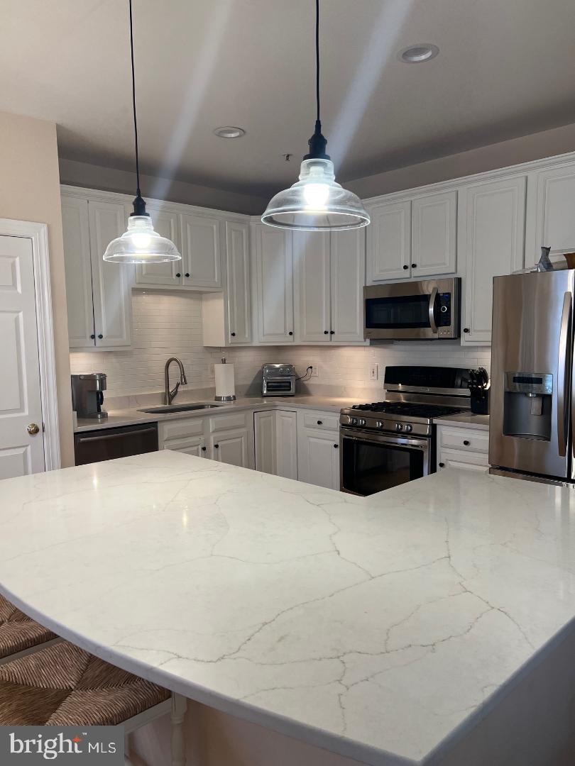 BELLS MILL ESTATES - Residential Lease