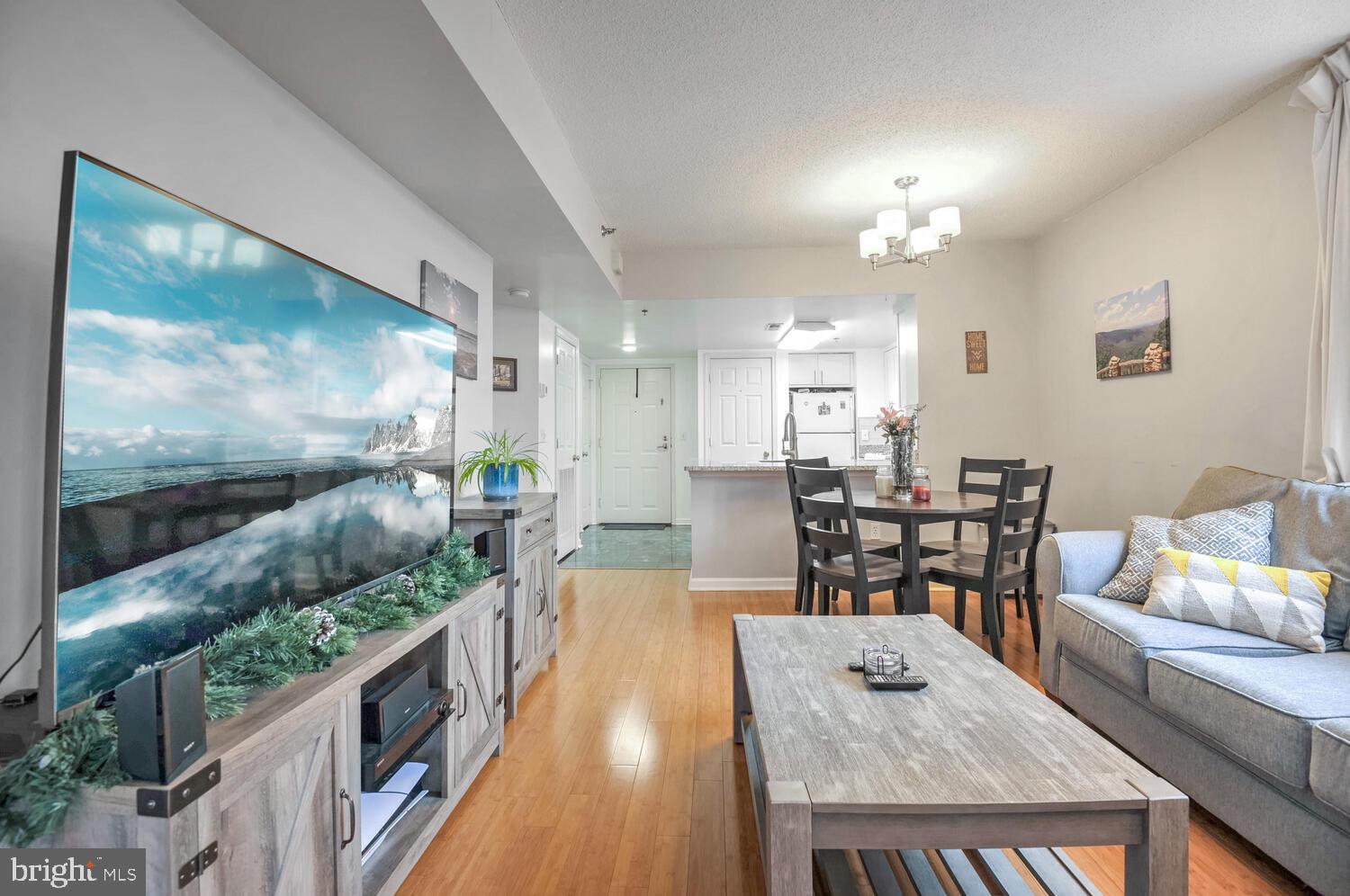 1045 N UTAH STREET 2-309