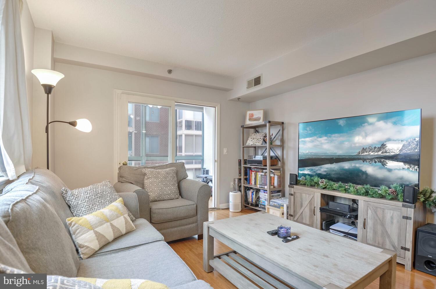 1045 N UTAH STREET 2-309