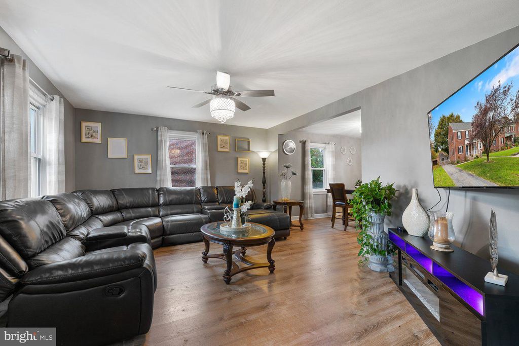 Photo of 972 CENTER AVE, LANCASTER, PA 17601 (MLS # PALA2026686)