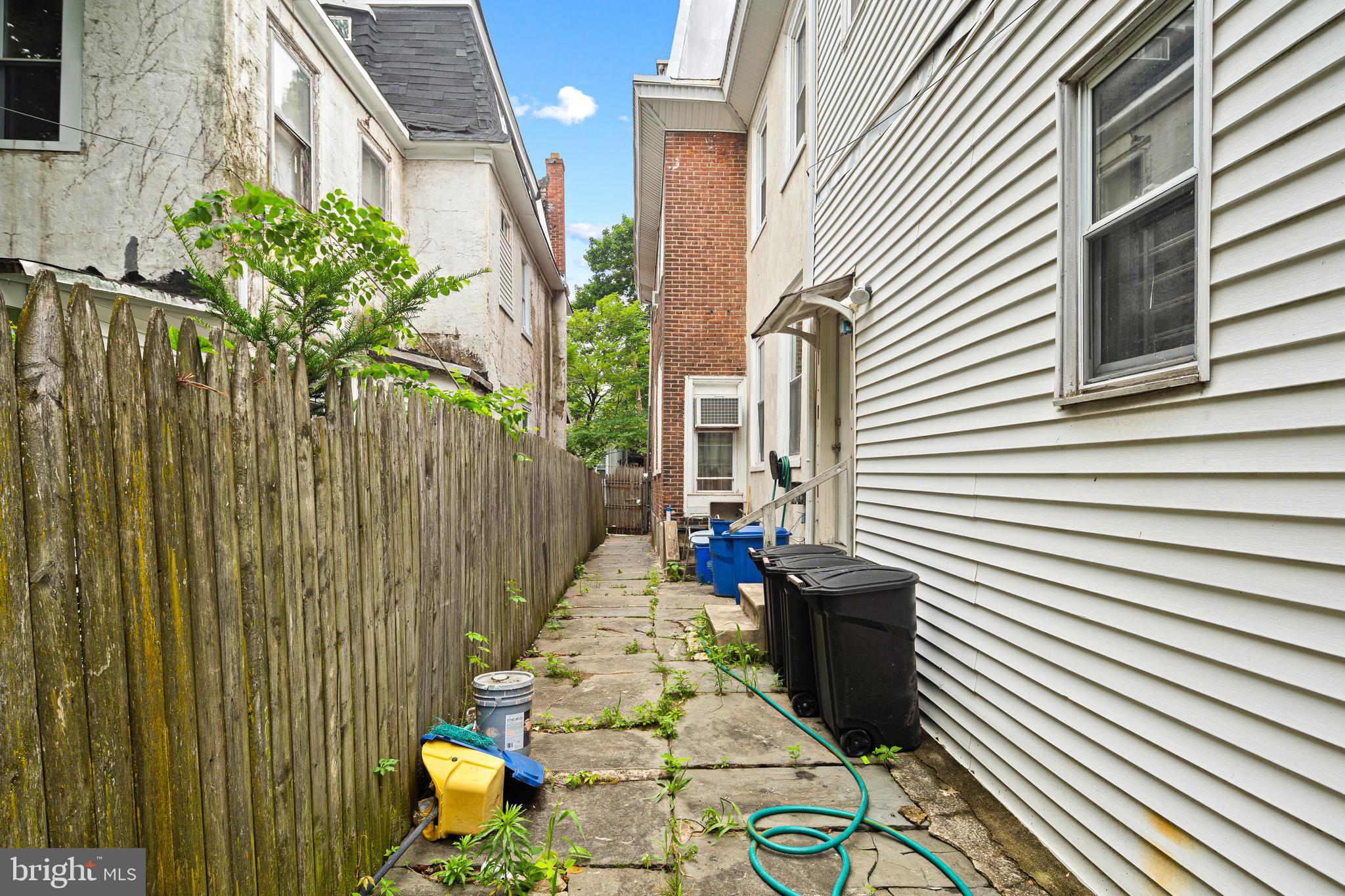 GERMANTOWN - Residential