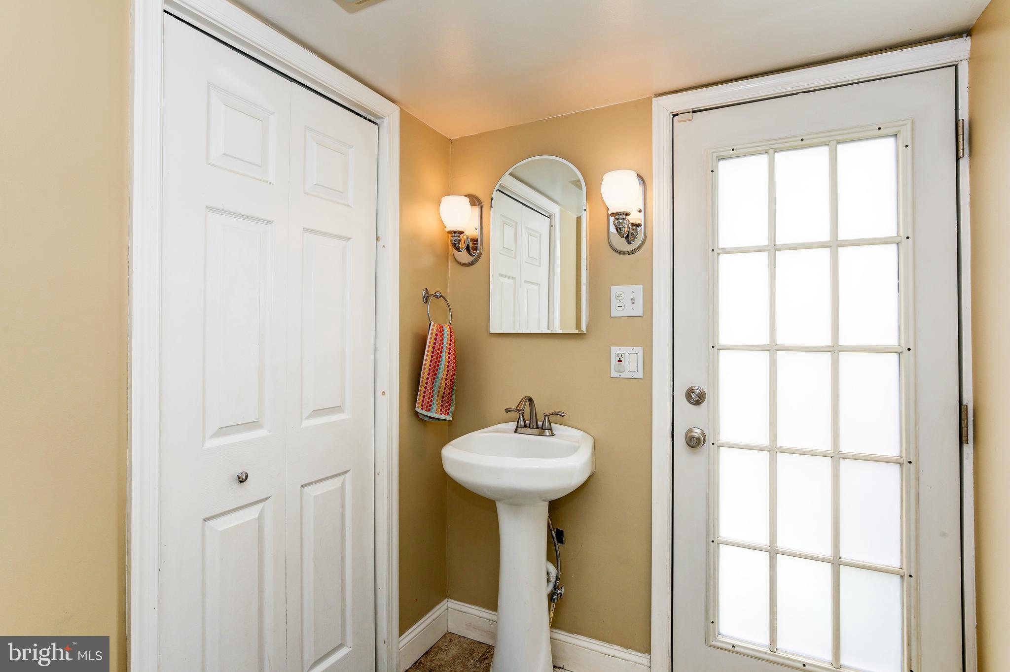 CANTON - Residential Lease