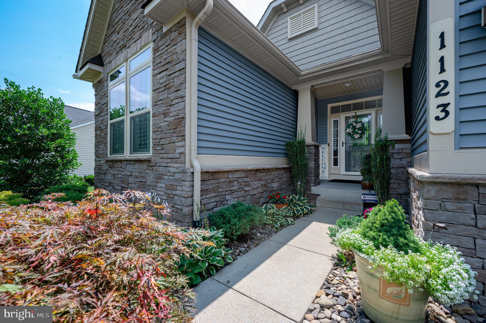 1123 LONG FARM CIRCLE