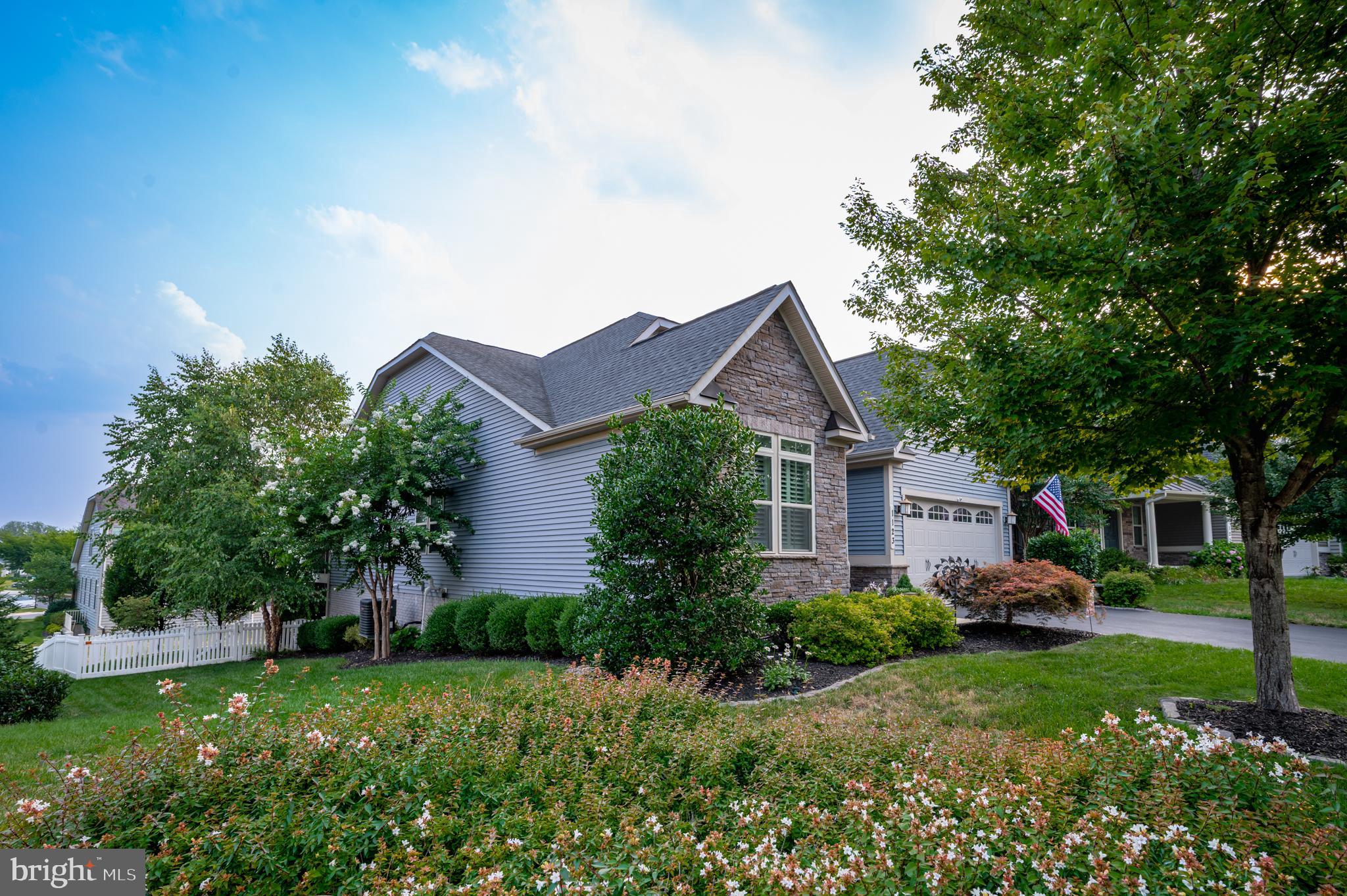 1123 LONG FARM CIRCLE