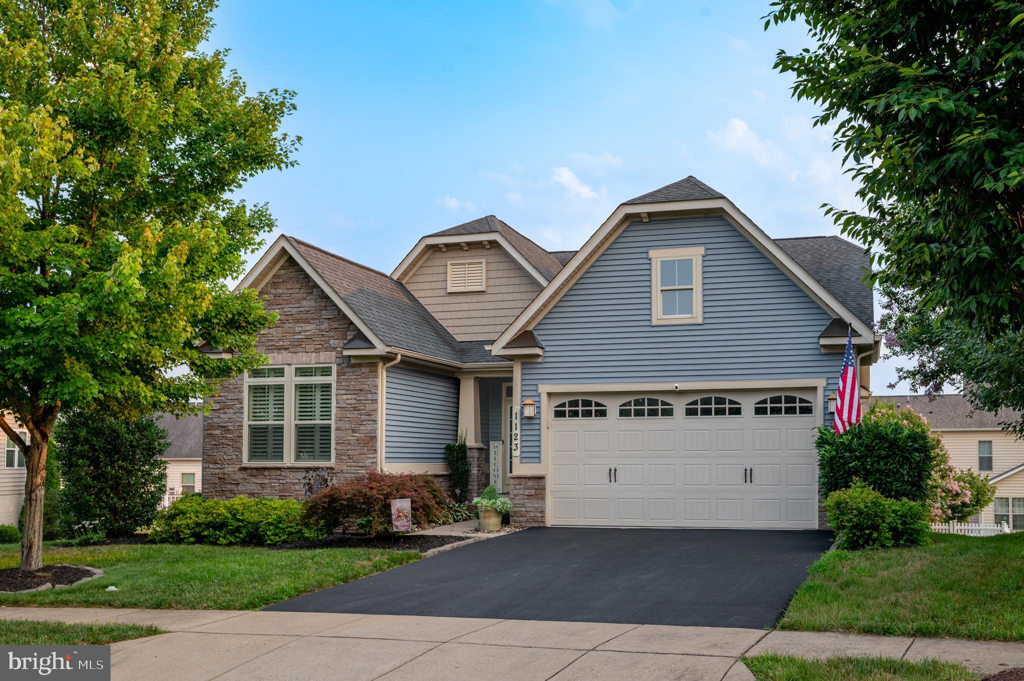 1123 LONG FARM CIRCLE