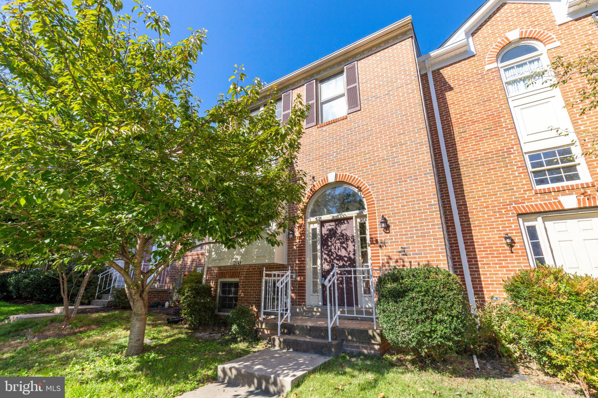 12143 ABBEY GLEN COURT